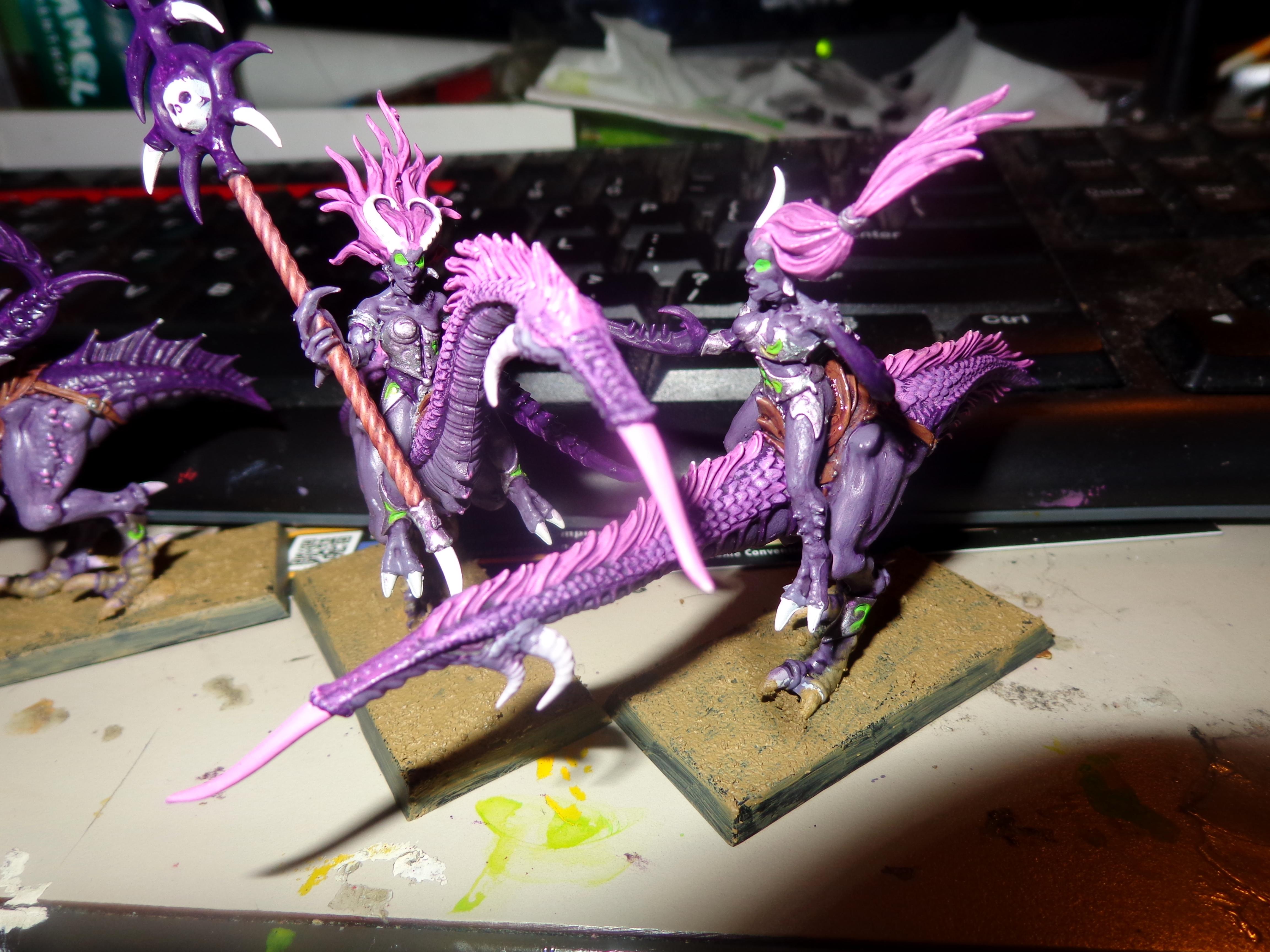 Seeker Riders of Slaanesh, Alluress and Soldier 2