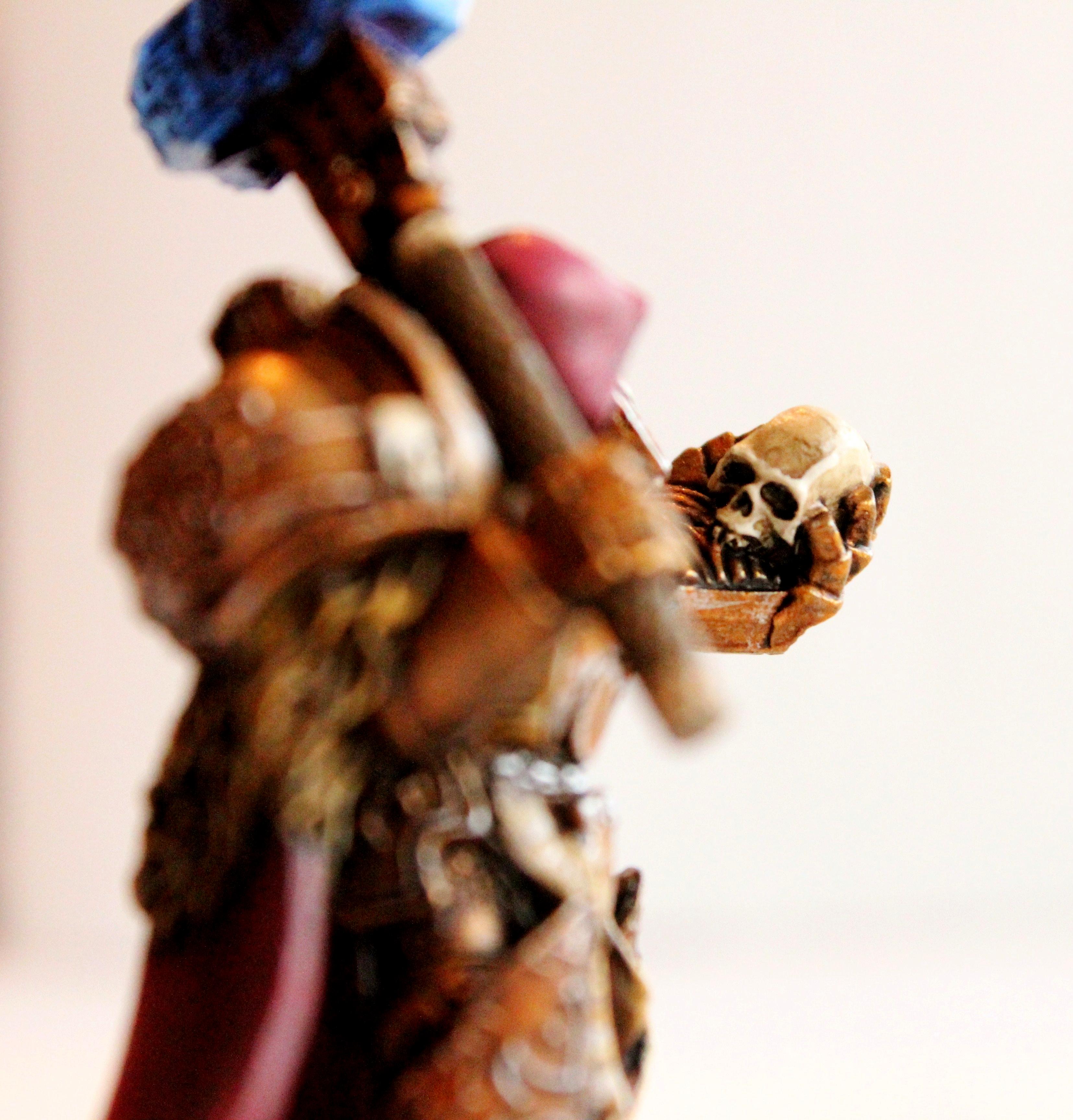 Hammer/skull guy skull view