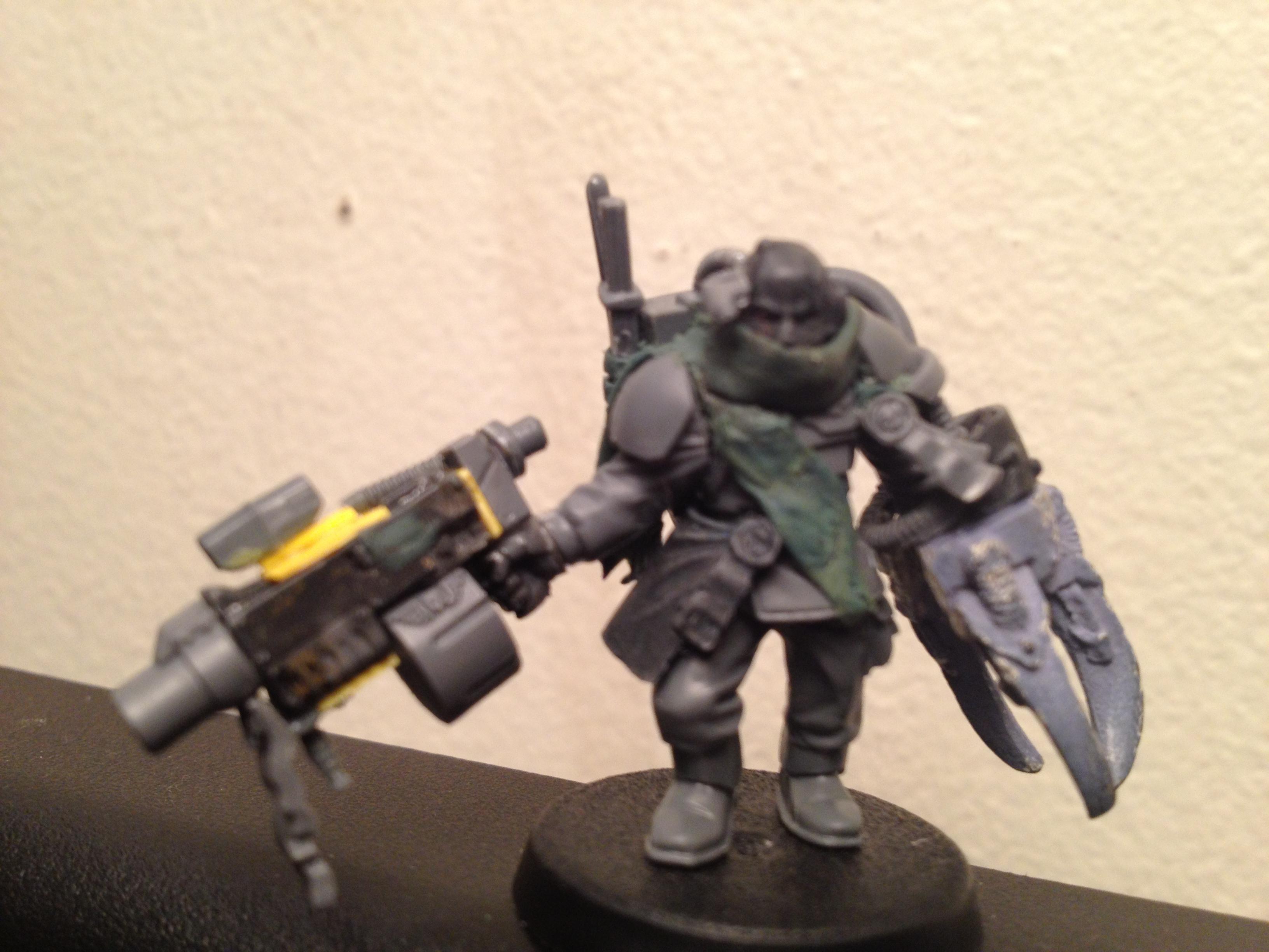 Another front shot, I tried to give him scarf which proved kinda difficult