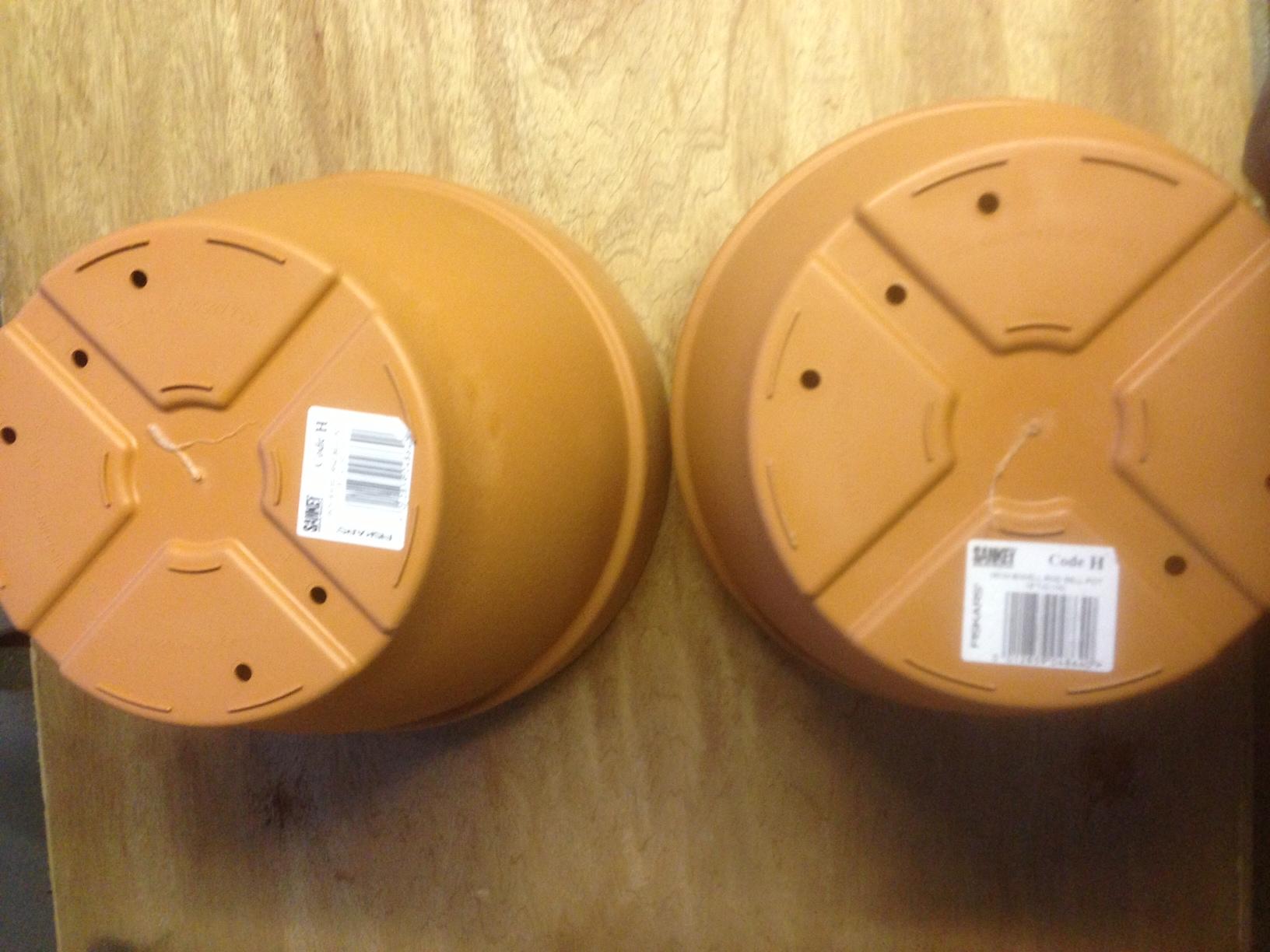 Two shankey pots. This is for the moving section and joining the weapon arms. More on this later, but for now get the pots is fine