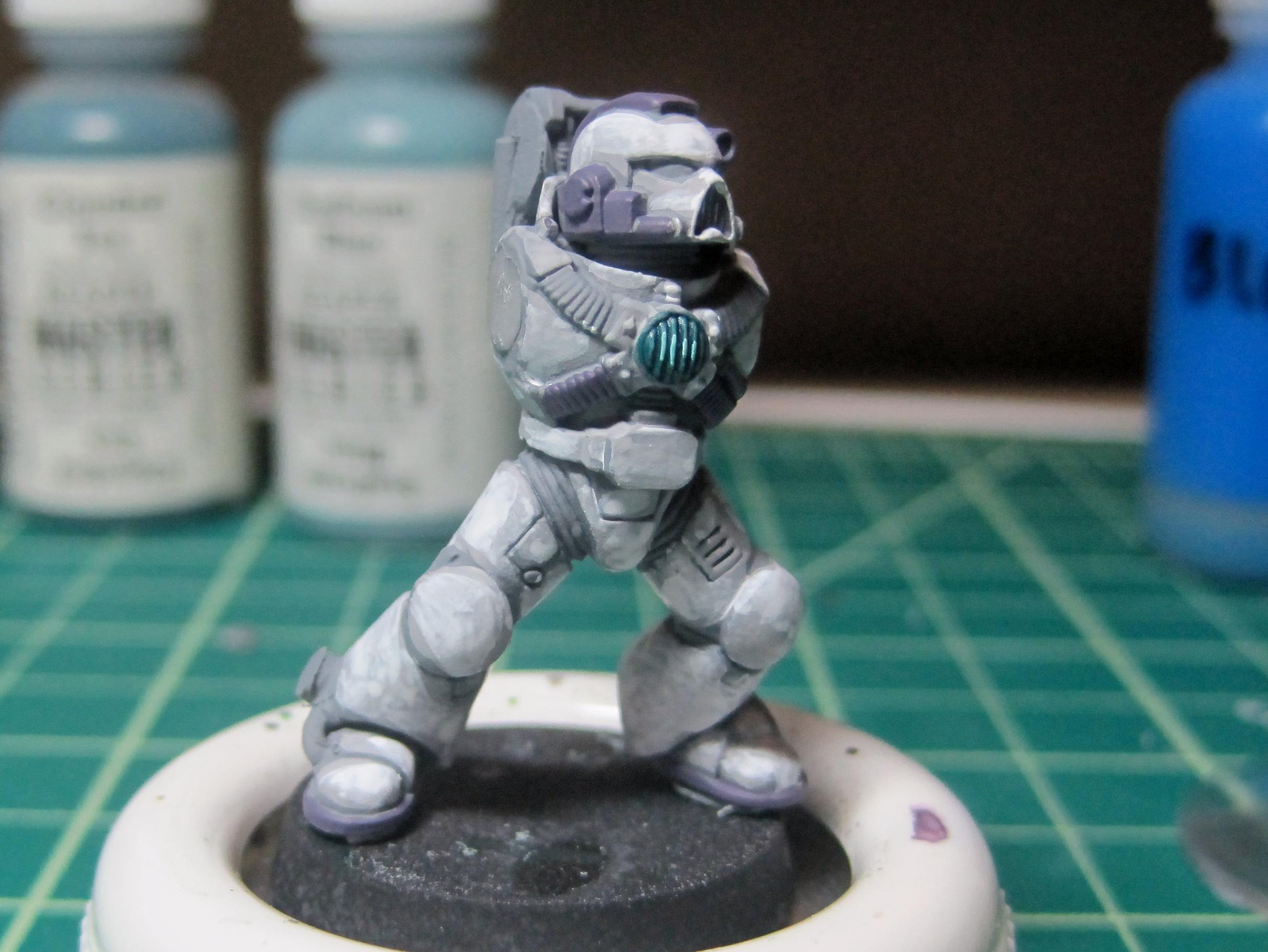Test Model - Gray Base - Step 8 - Body - Hormagaunt Purple