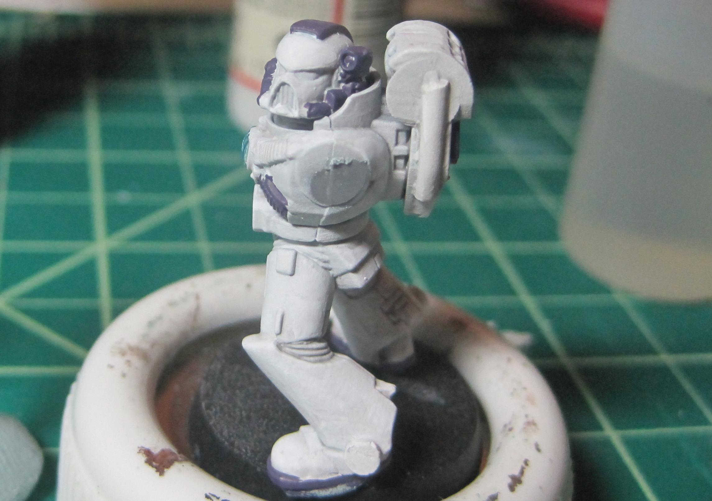 Test Model - White Base - Step 8 - Body - Hormagaunt Purple