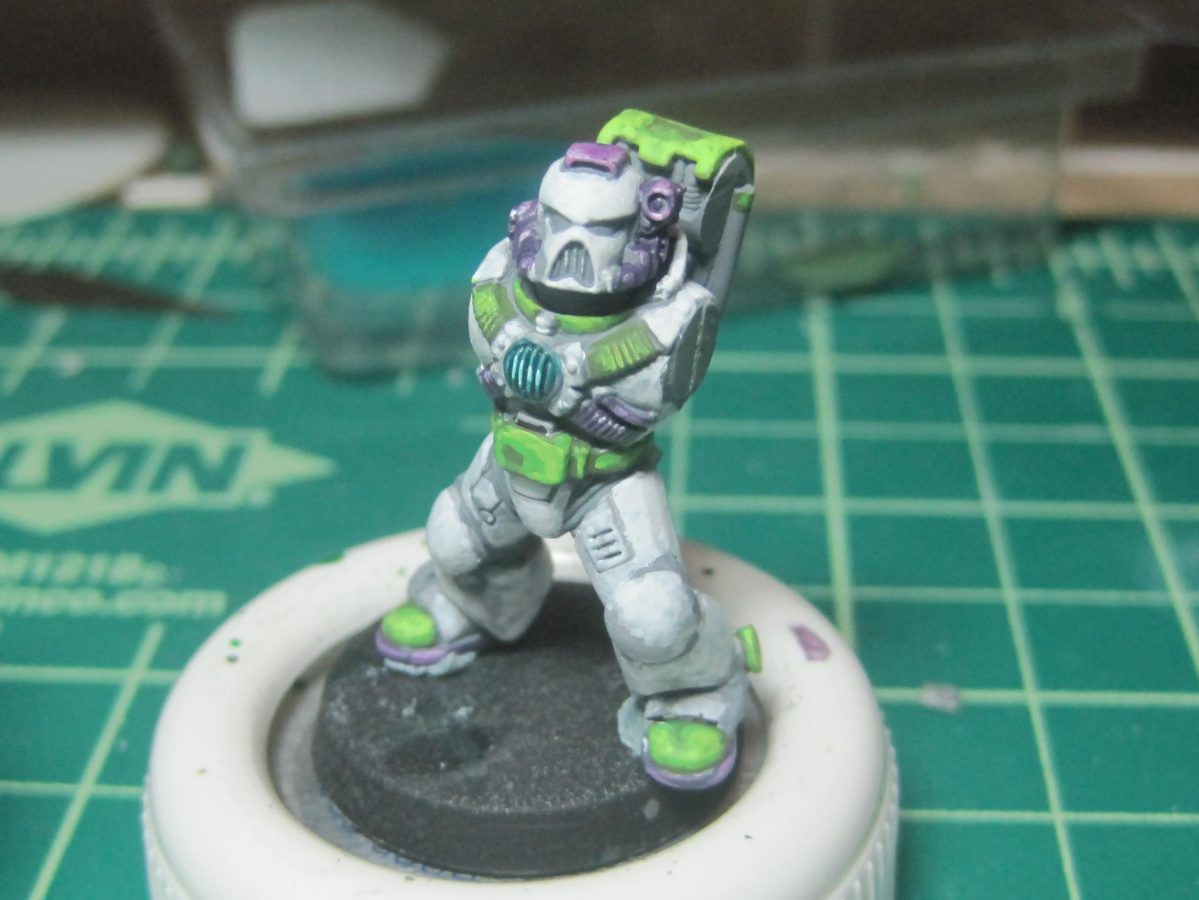 Test Model - Gray Base - Step 14 - Body - Livery Green