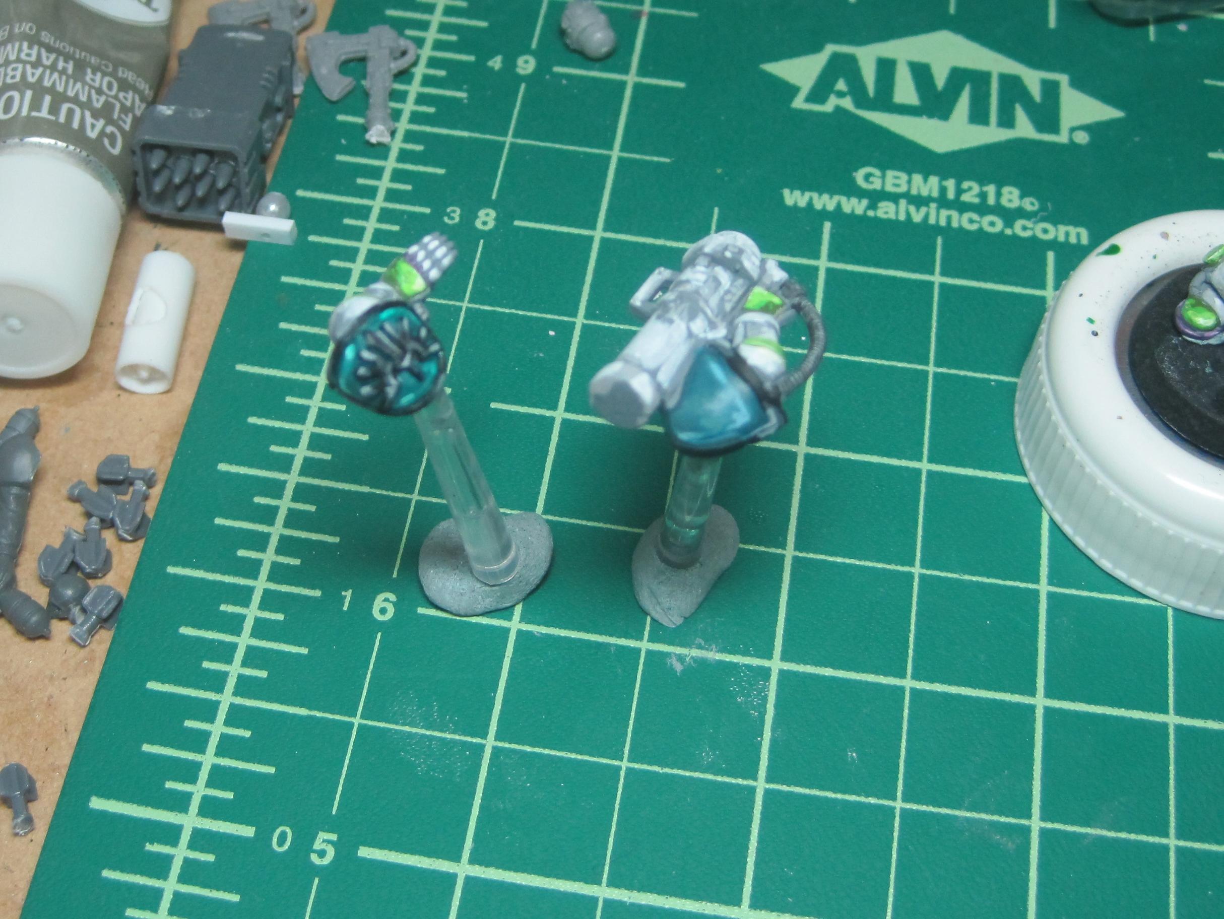 Test Model - Gray Base - Step 18 & 19 - Shoulder Pads - Battlegray & Astronomican Gray