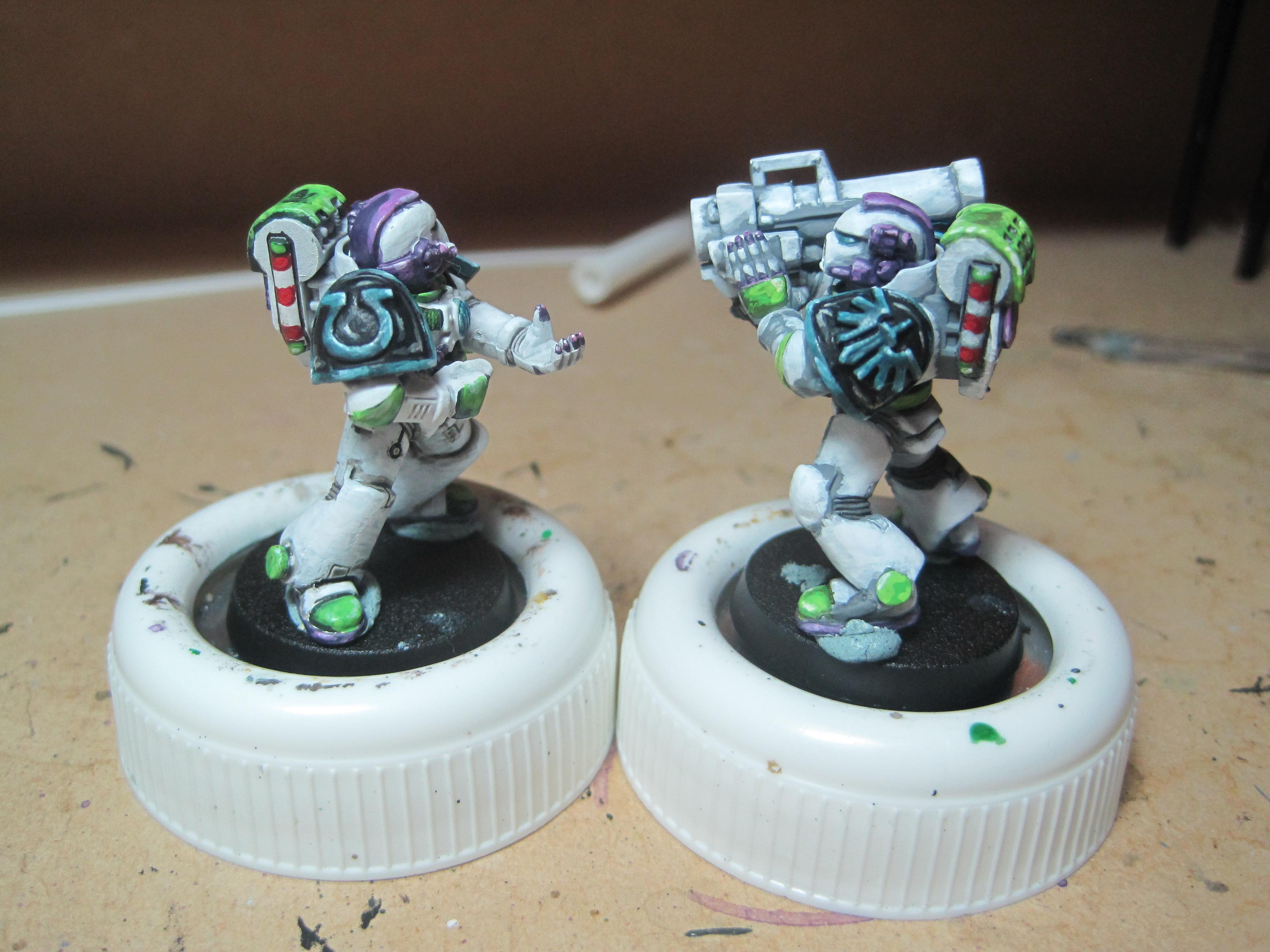 Test Model - Shoulder Pads - Blue Payne Wash & Cyan Wash