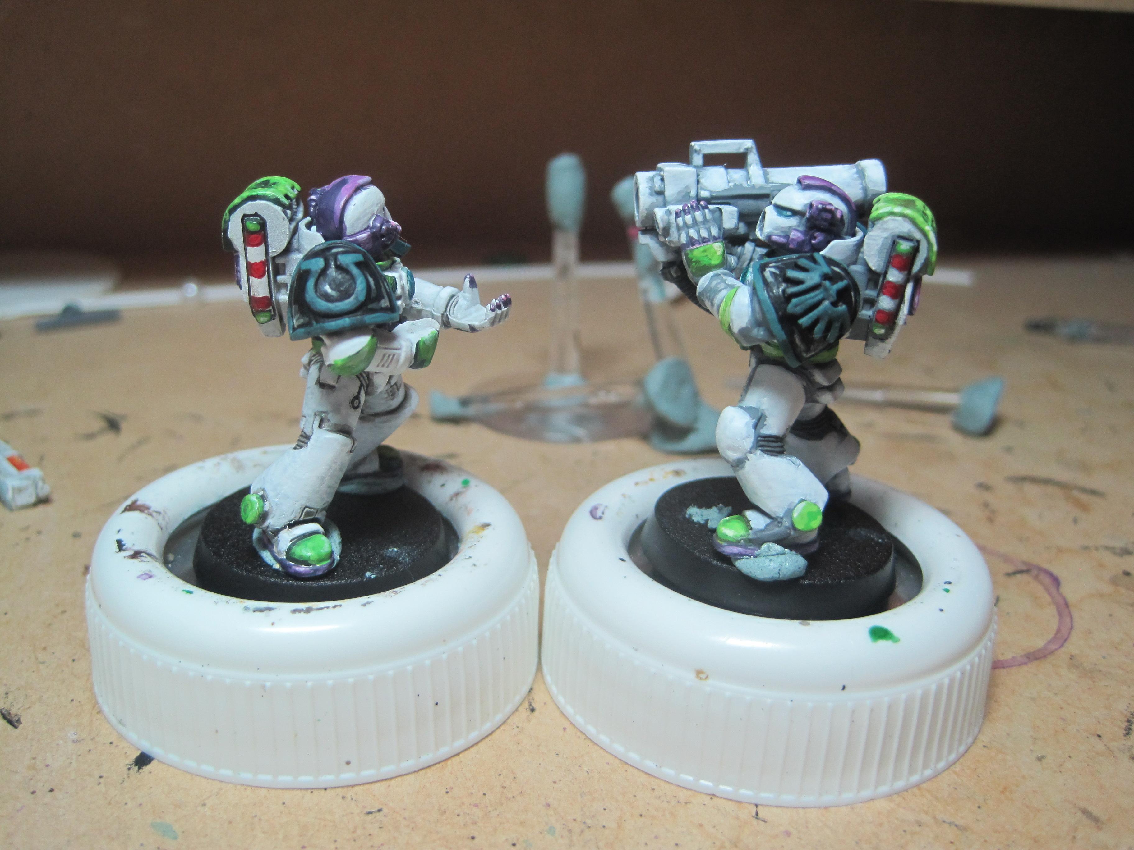 Test Model - Shoulder Pads - Clouded Blue