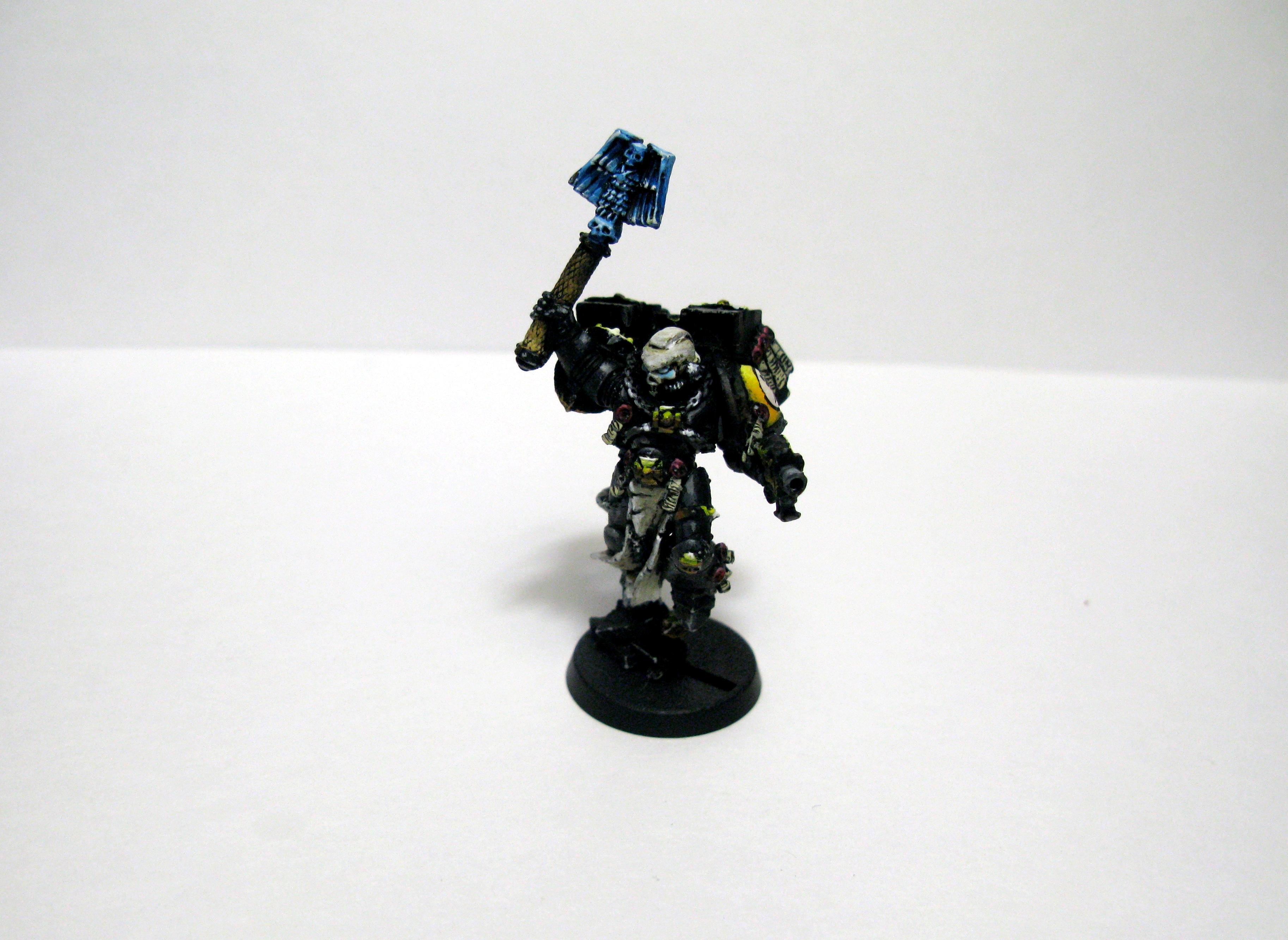Chaplain, Imperial Fists, Imperium, Space Marines