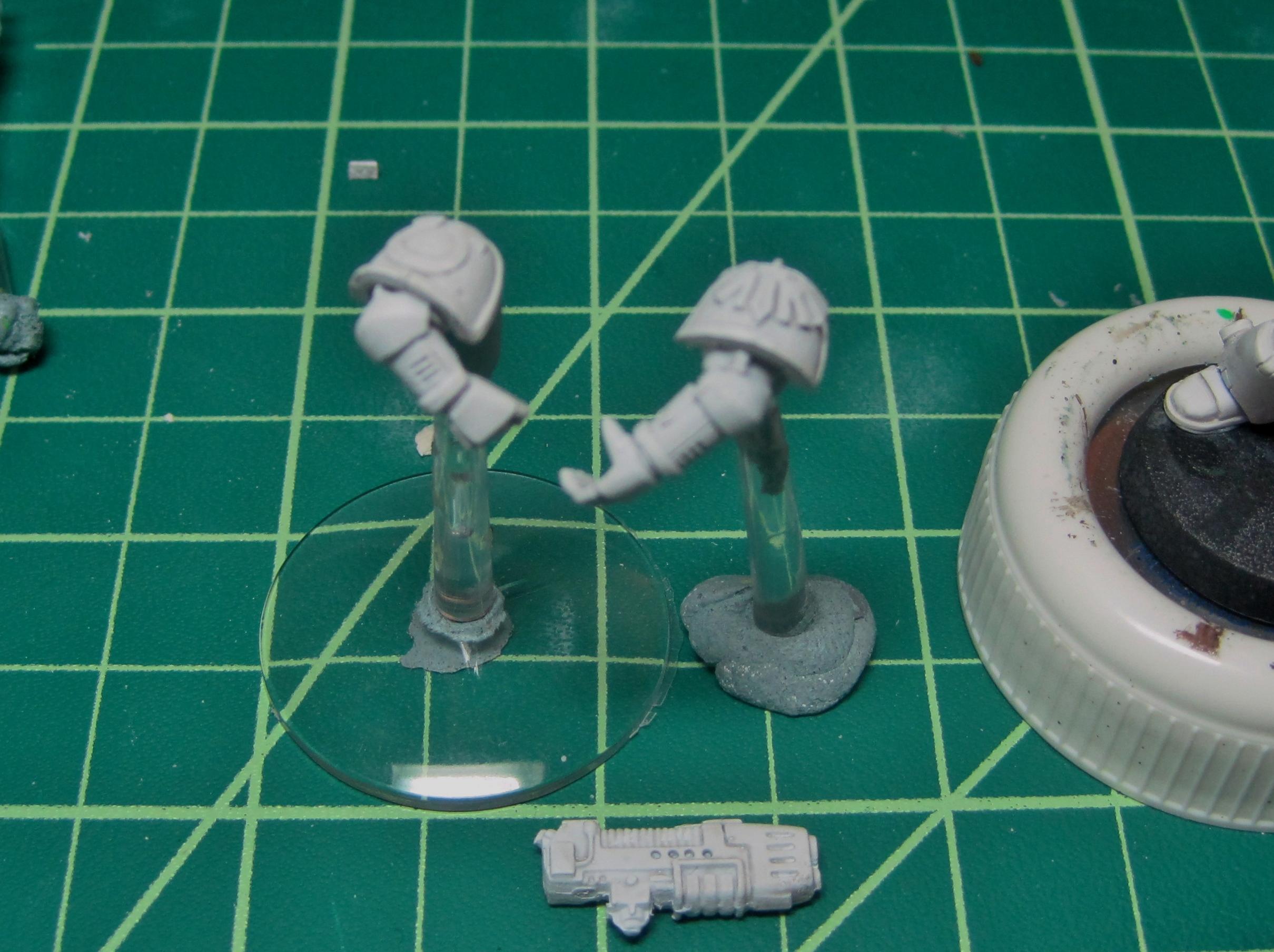 Test Model - White Base - Step 1 - Arms - VGC Pale Wash