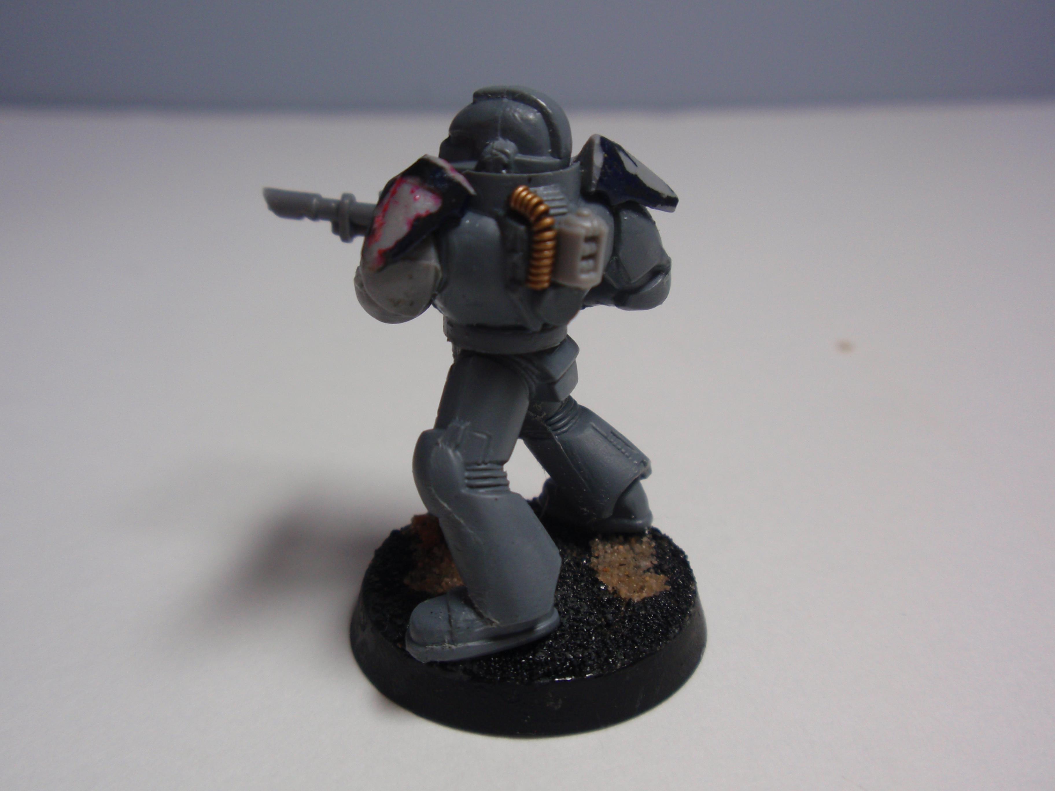 Fallout, Brotherhood Assault Rifle (back)