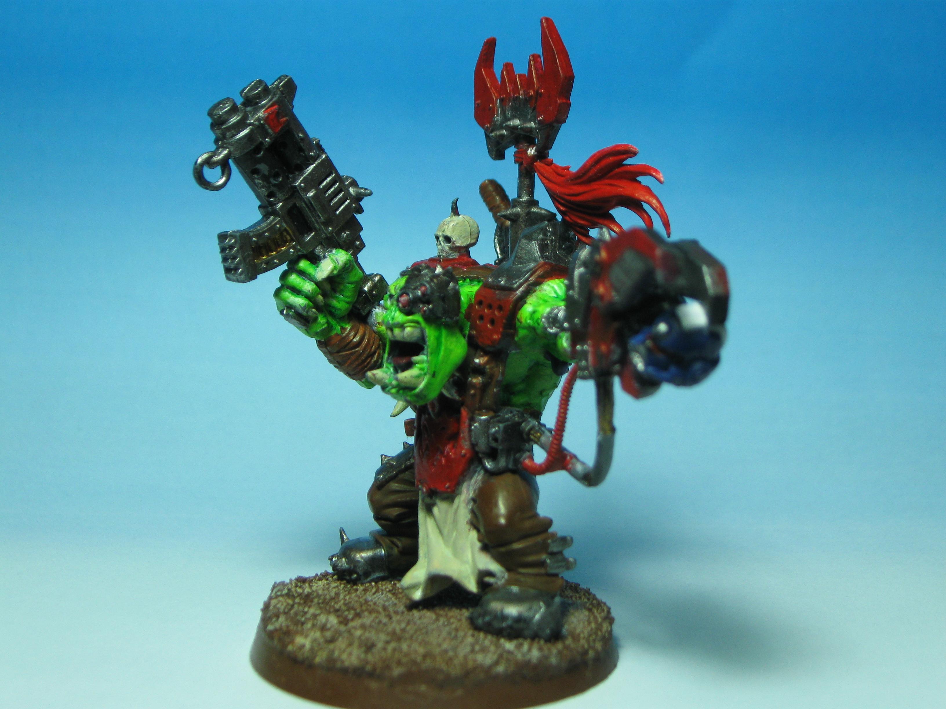 Ork Warboss with Power Klaw, Twin-Linked Shoota and Bosspole (Side View)