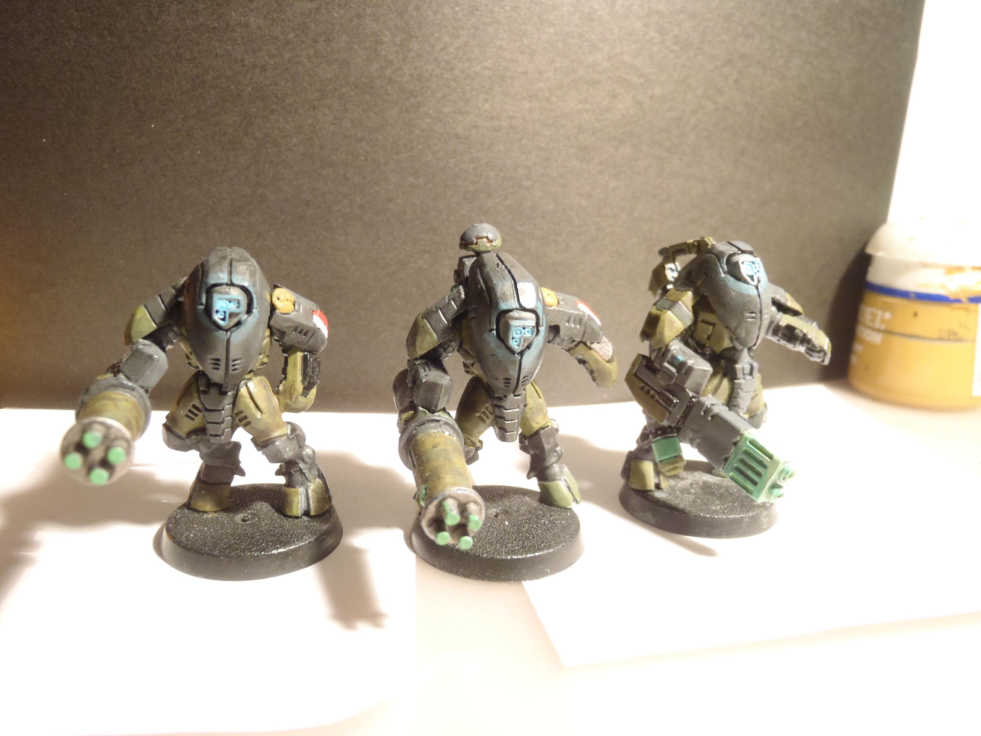 Stealth Suit, Tau