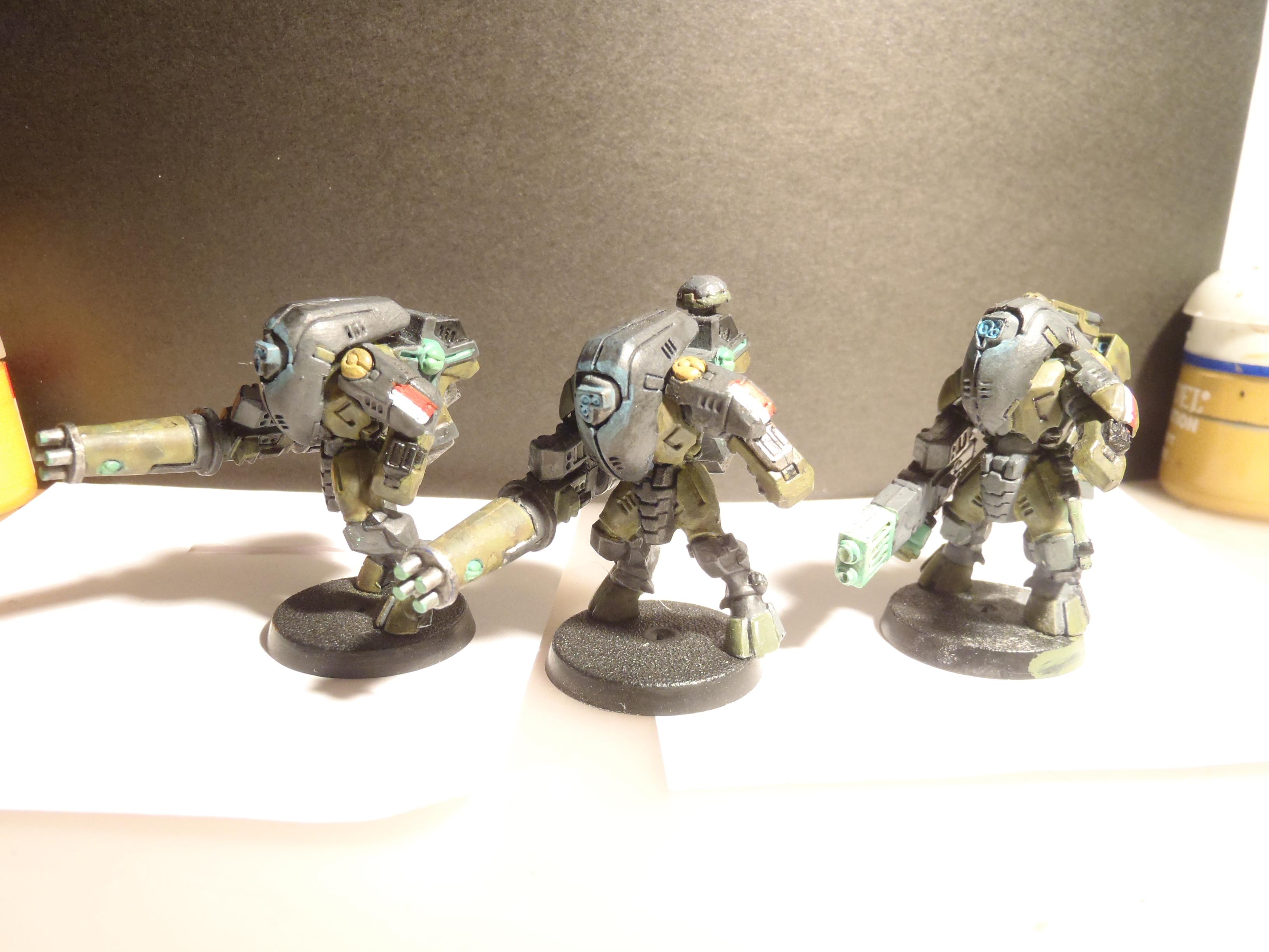 Stealth Suit, Tau