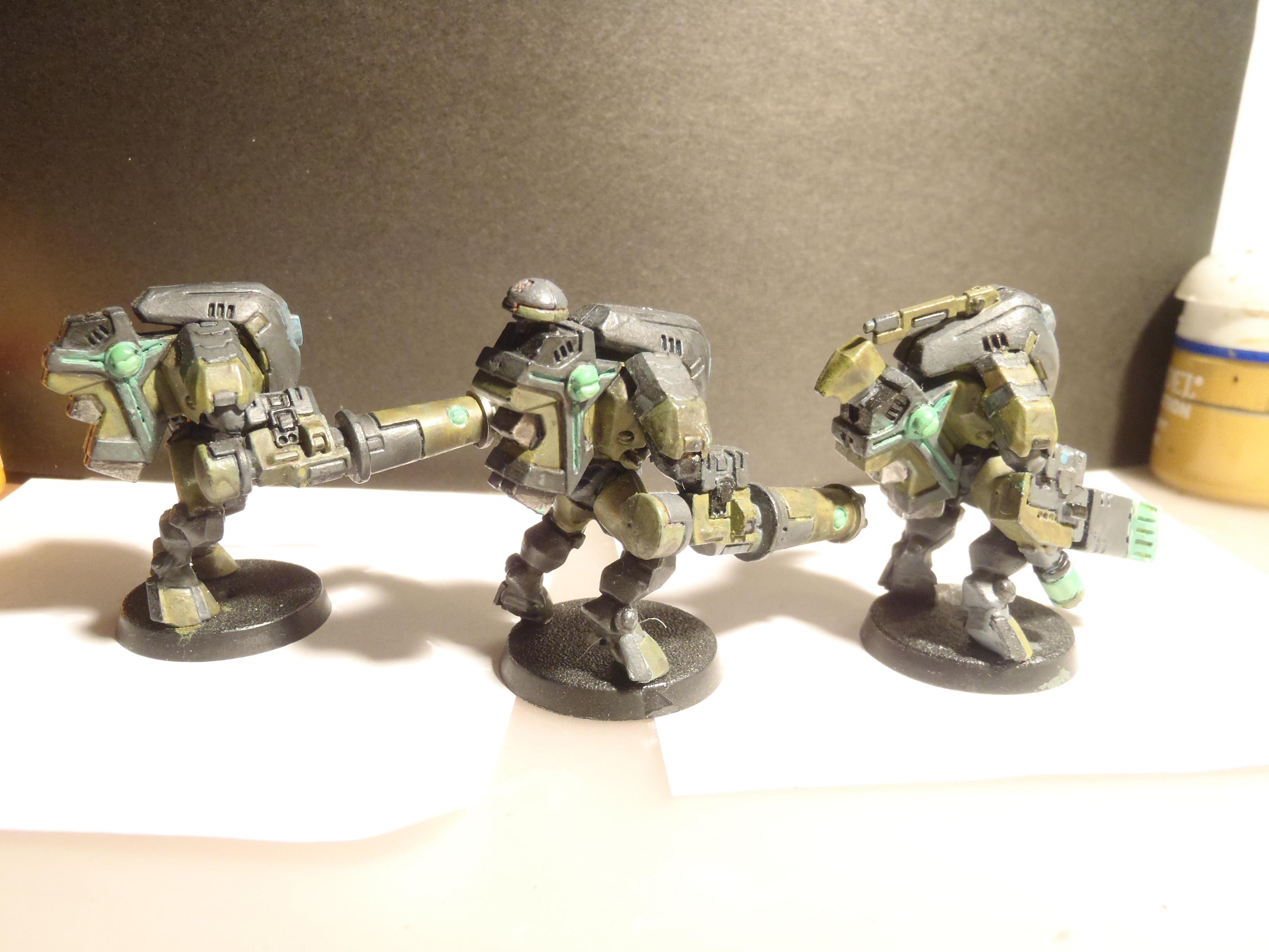 Stealth Suit, Tau