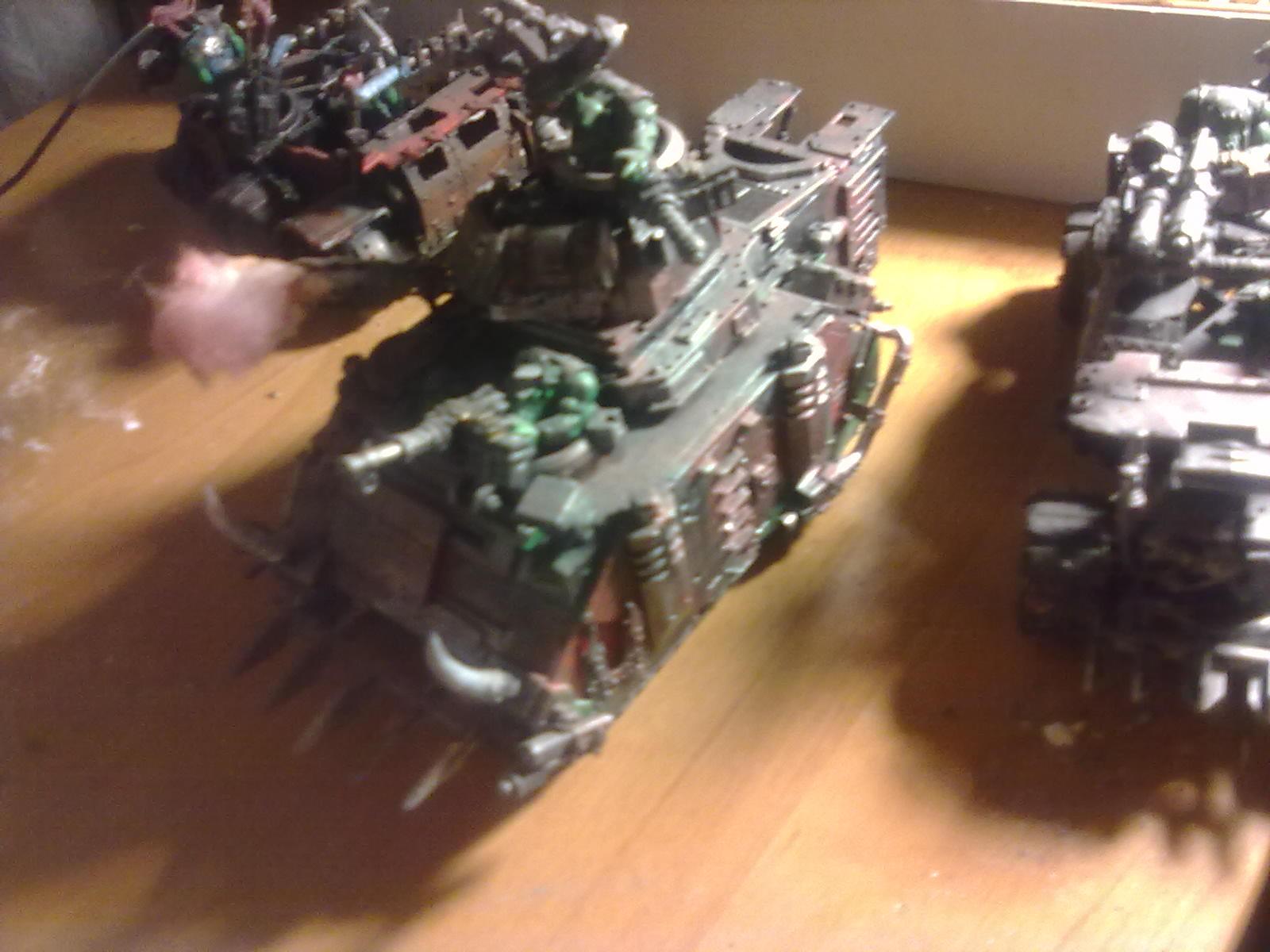 Buggy Looted, Looted tank closeup