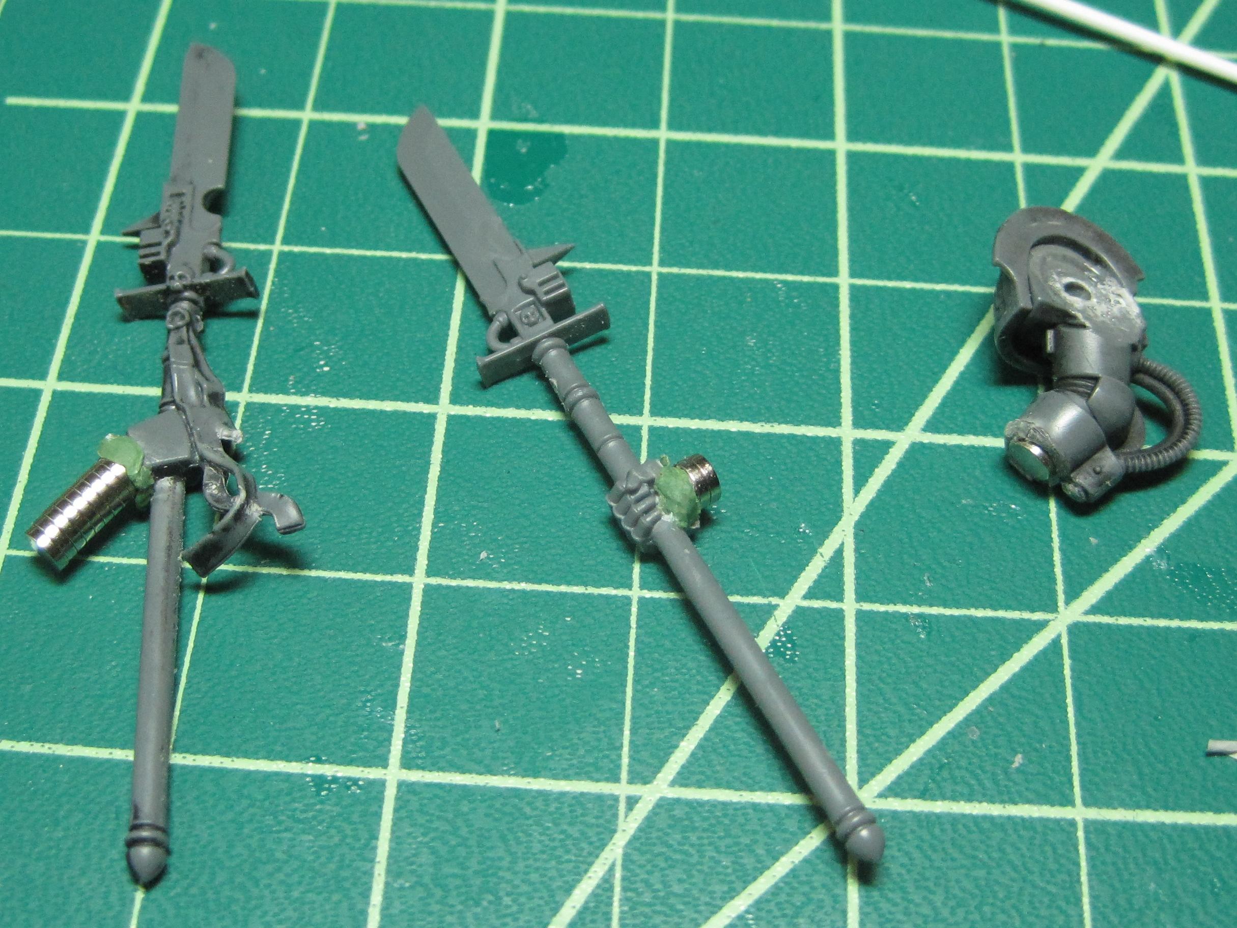 Apothecary Bosworth - CC Weapons