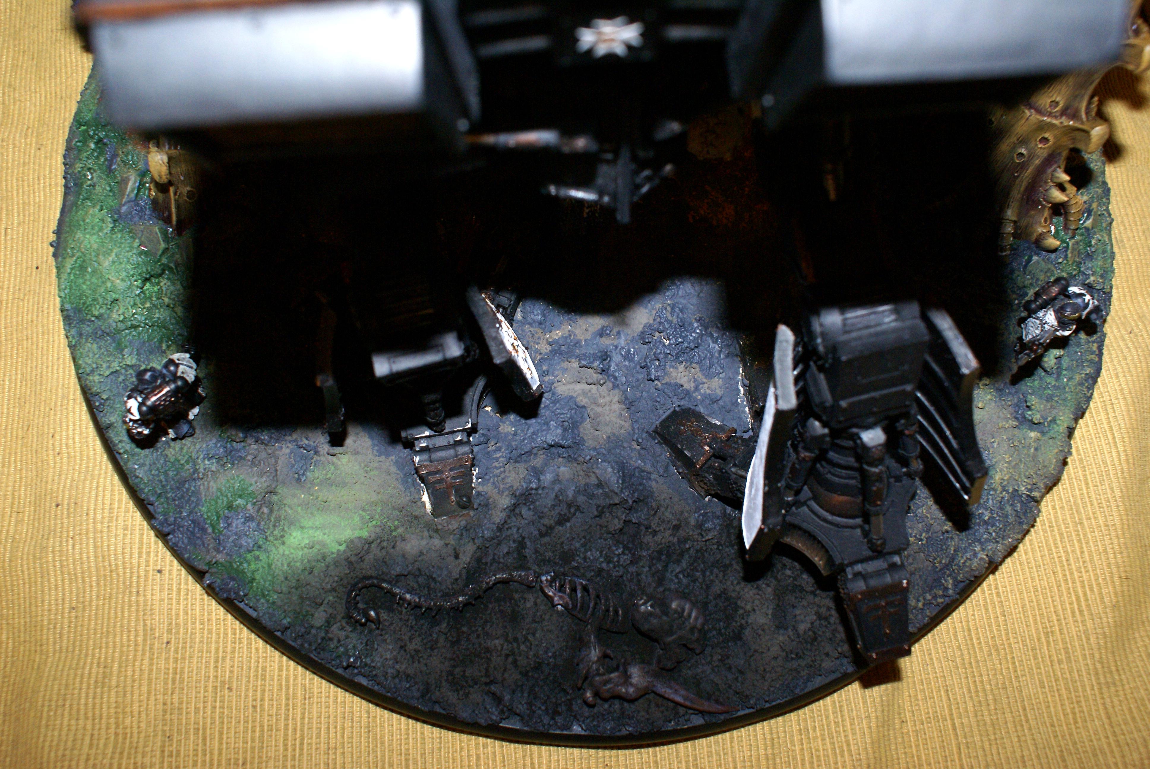 Titan Warhound 40k, One down, crispy.