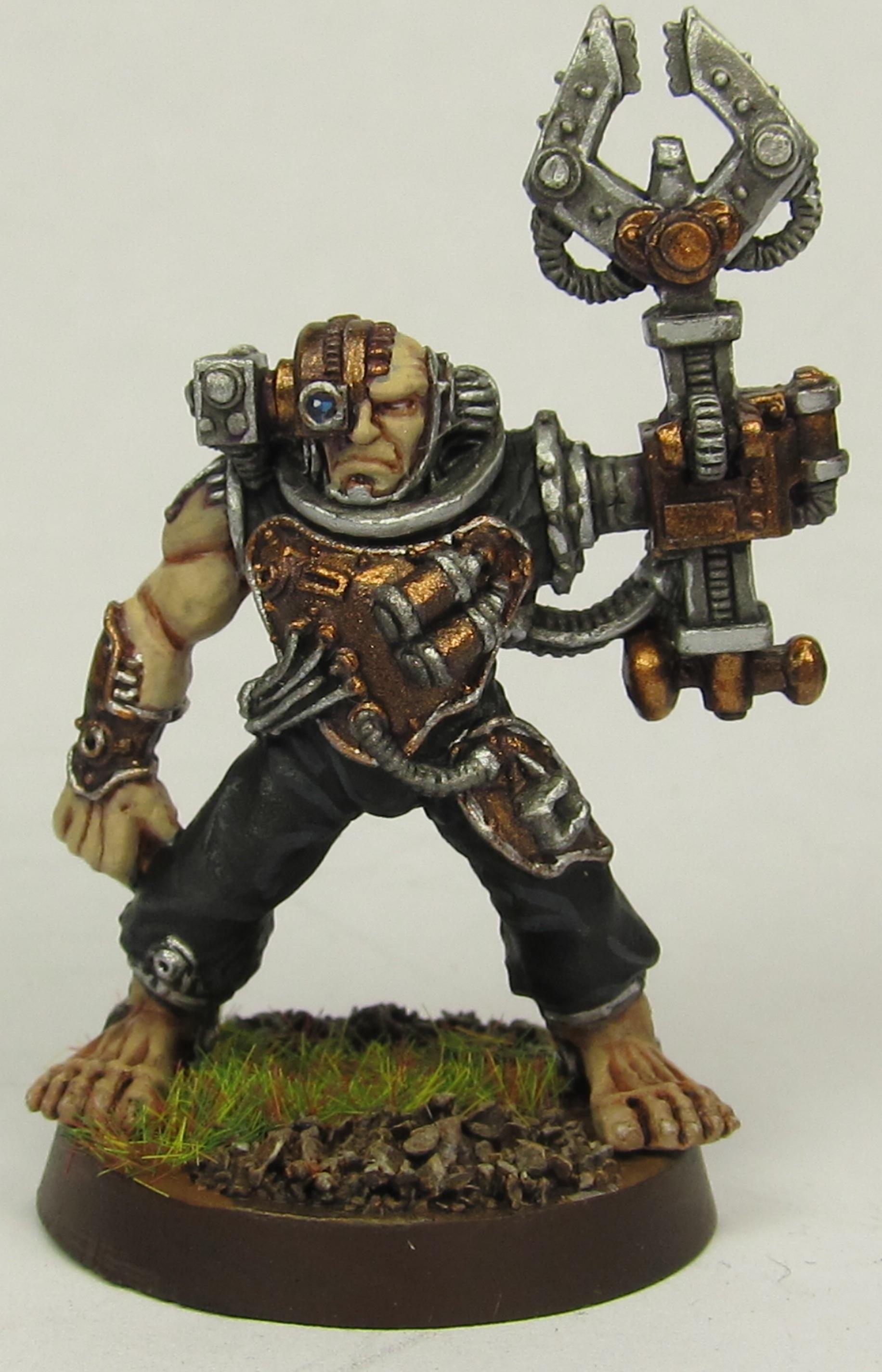 Servitor 3 front