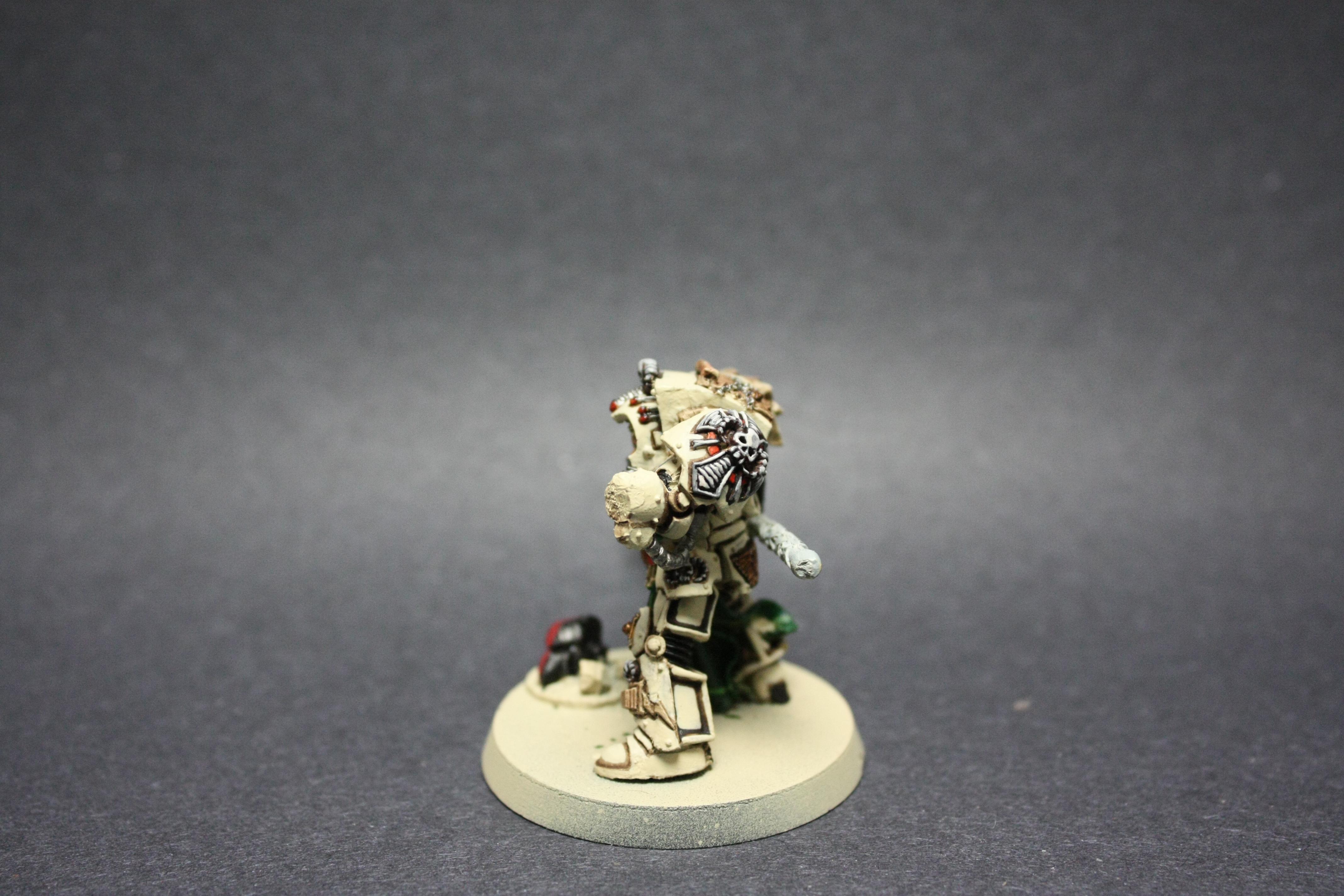 Check out the lighting effect of the Crux Terminatus