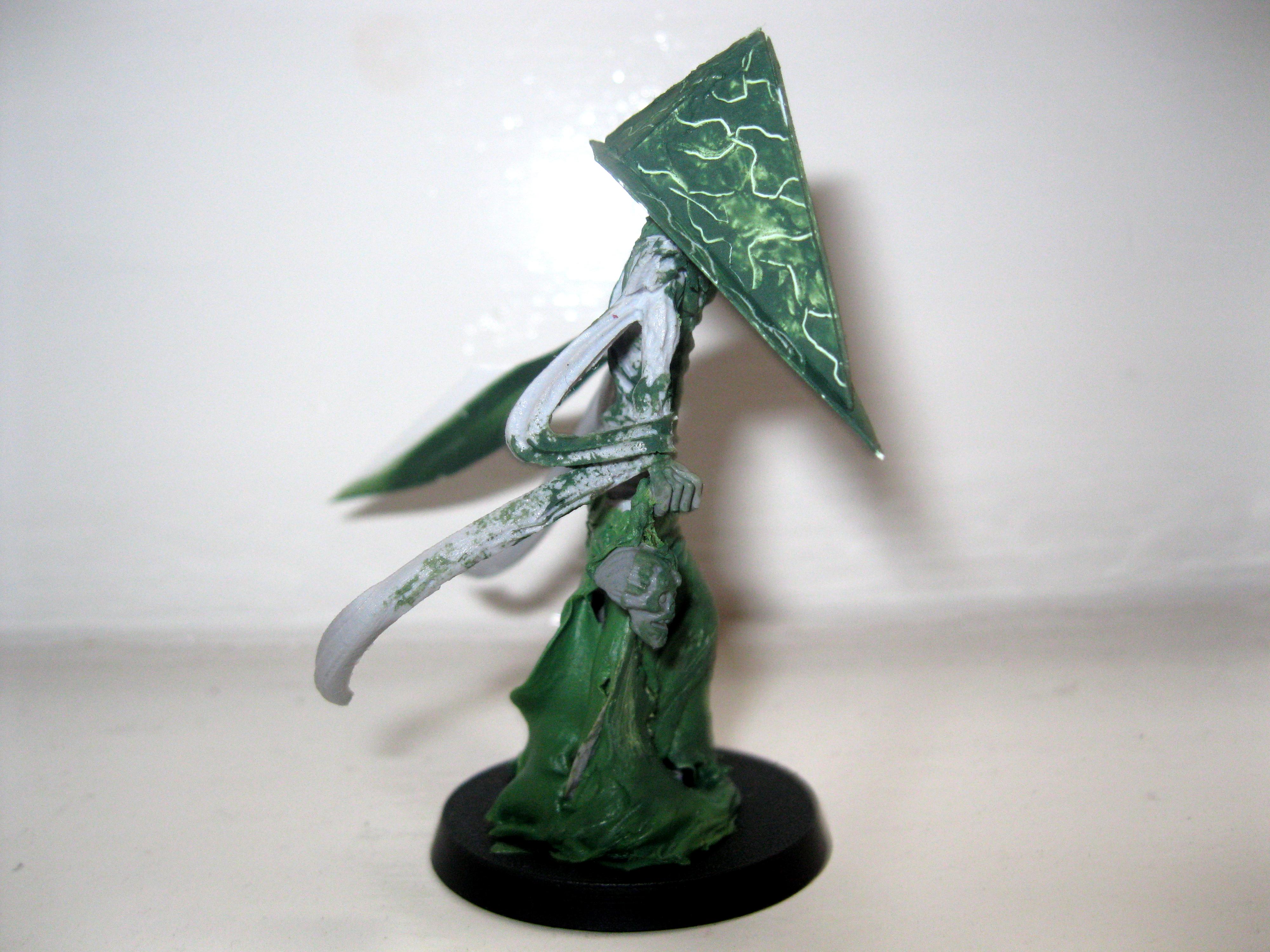pryamid head