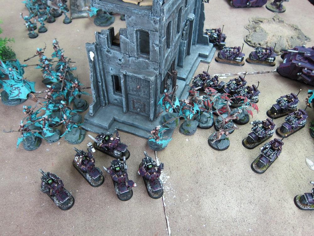 Dark Eldar, Space Marines