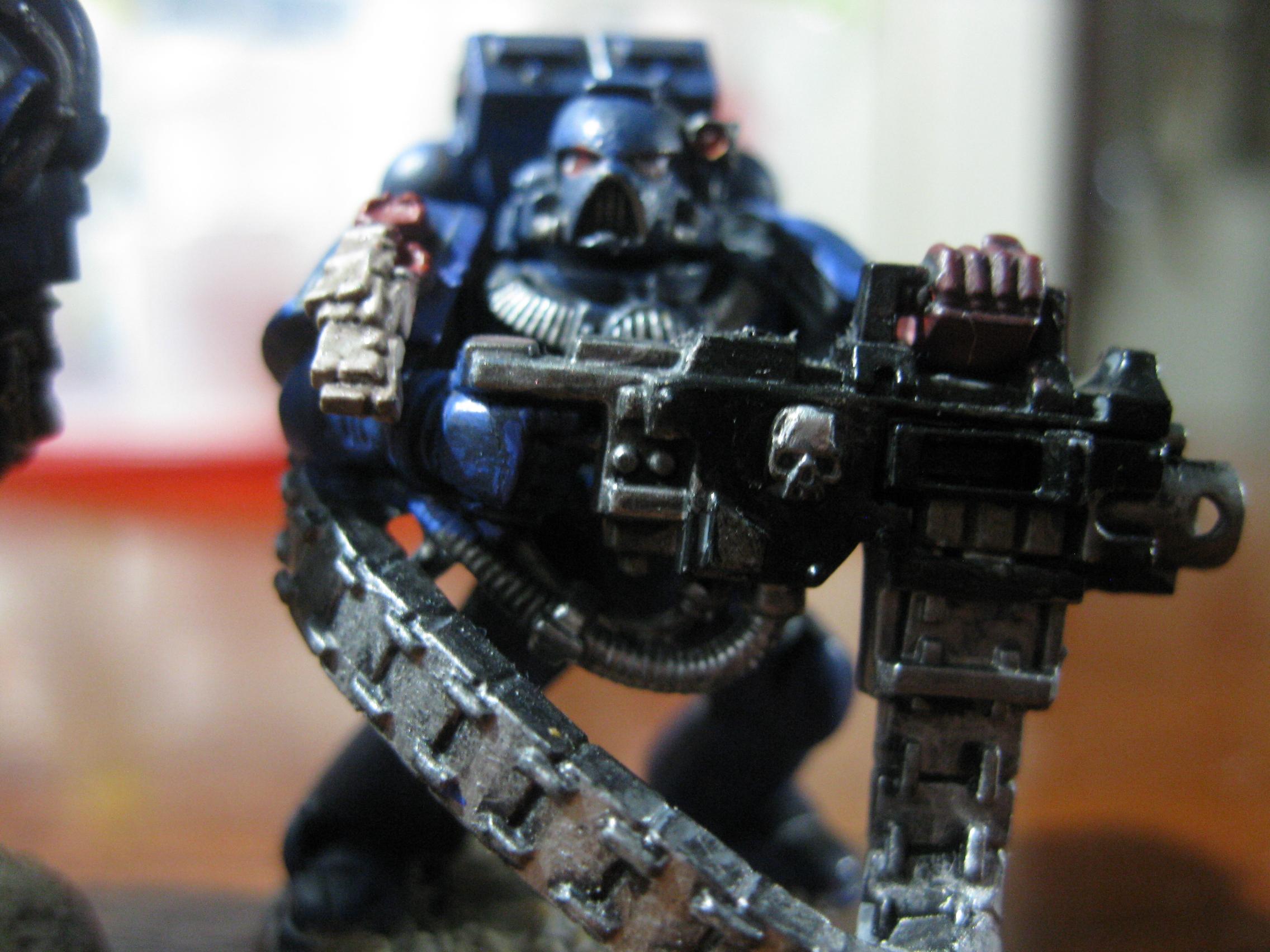 (camera actually thought the skull was a head)