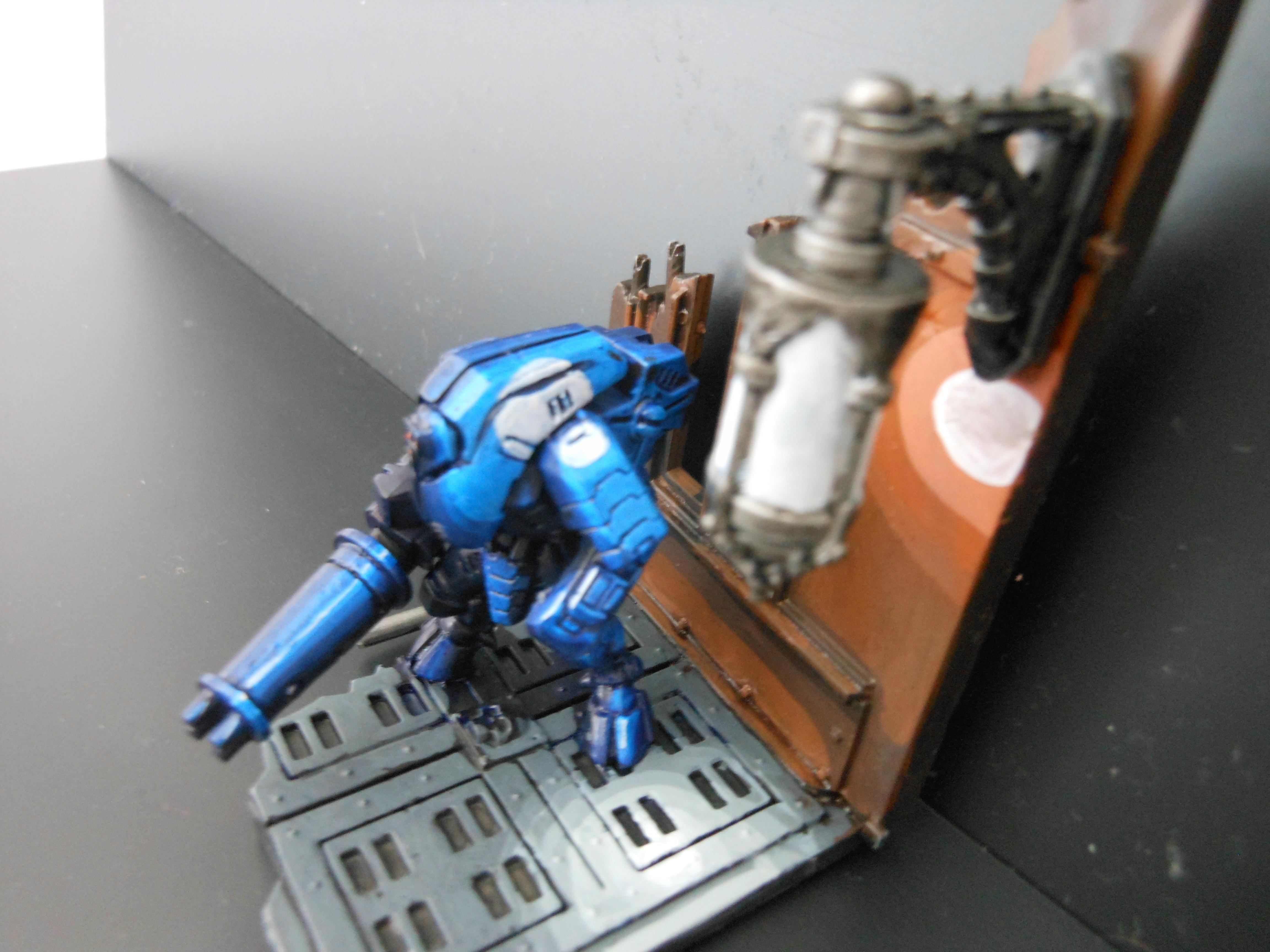 Stealthsuit, Tau