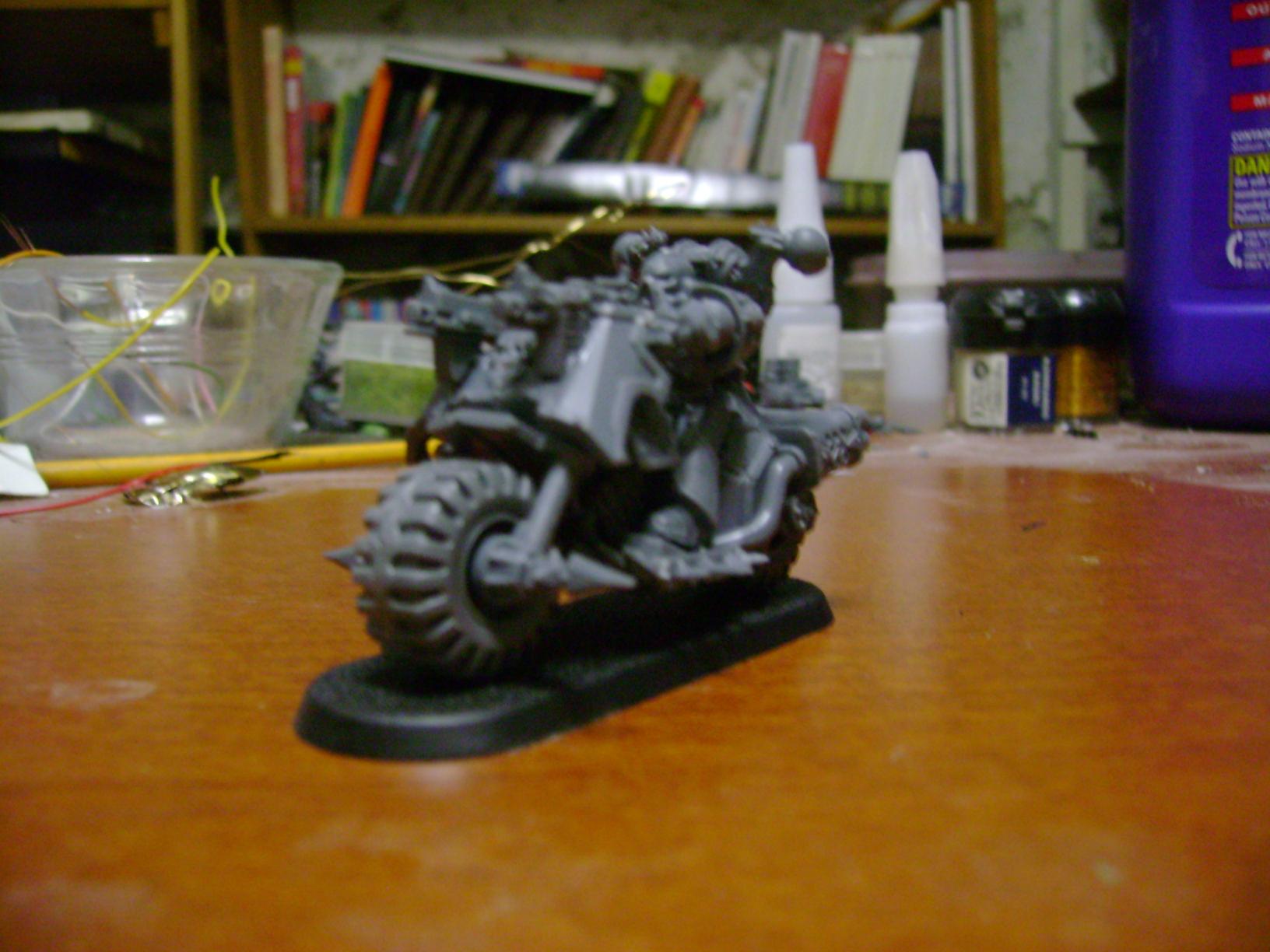Chaos Space Marines, Chaos Biker Built