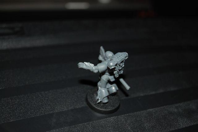 Clipped and cleaned SG bolter to make the arm