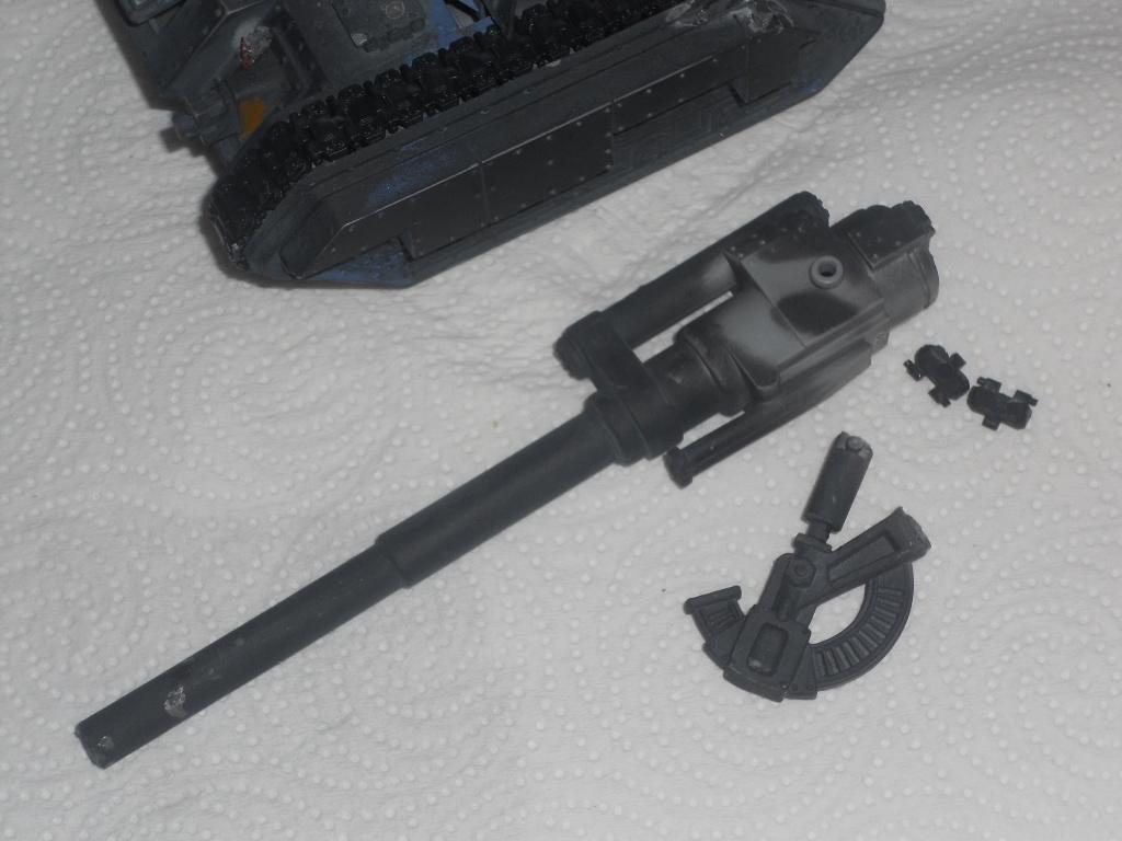 Gun fell off due to glue dissolving, which might make some easier painting