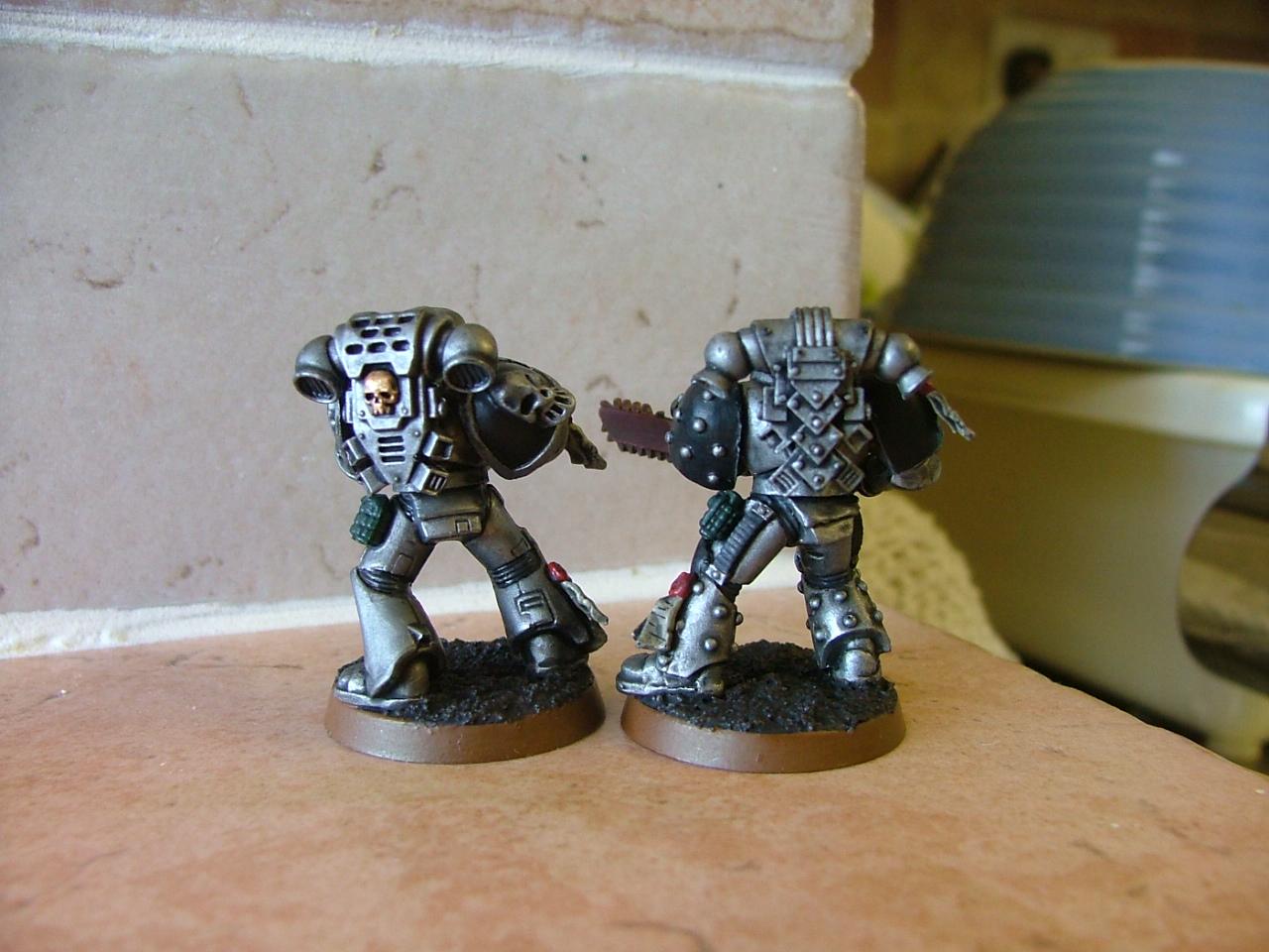 finished silver skulls