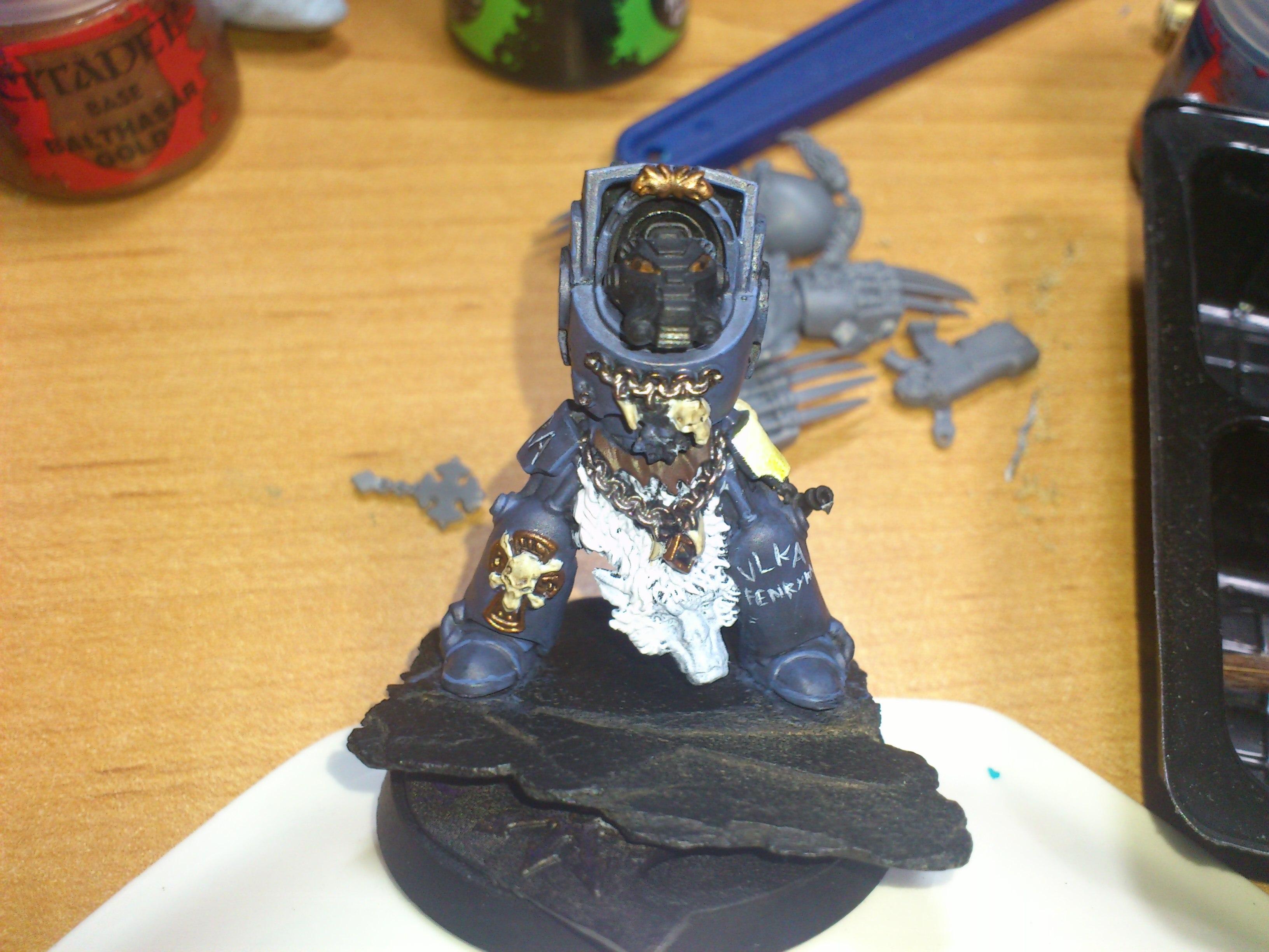 Slights more then 4th stage.... Highlights, metalics and bone complete. Furs and head need work, as does lettering on shin guard. 