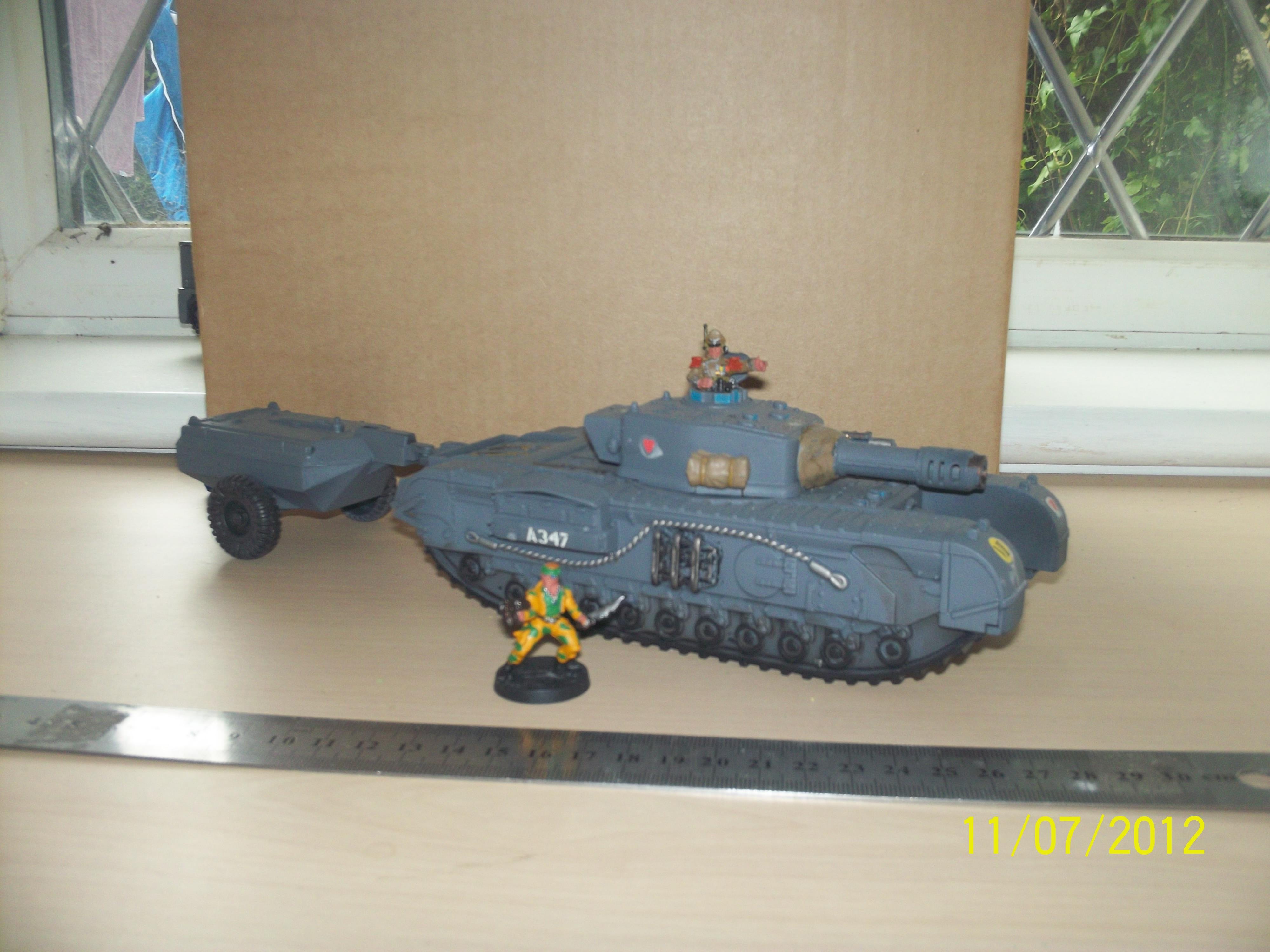 Tank, crocodile