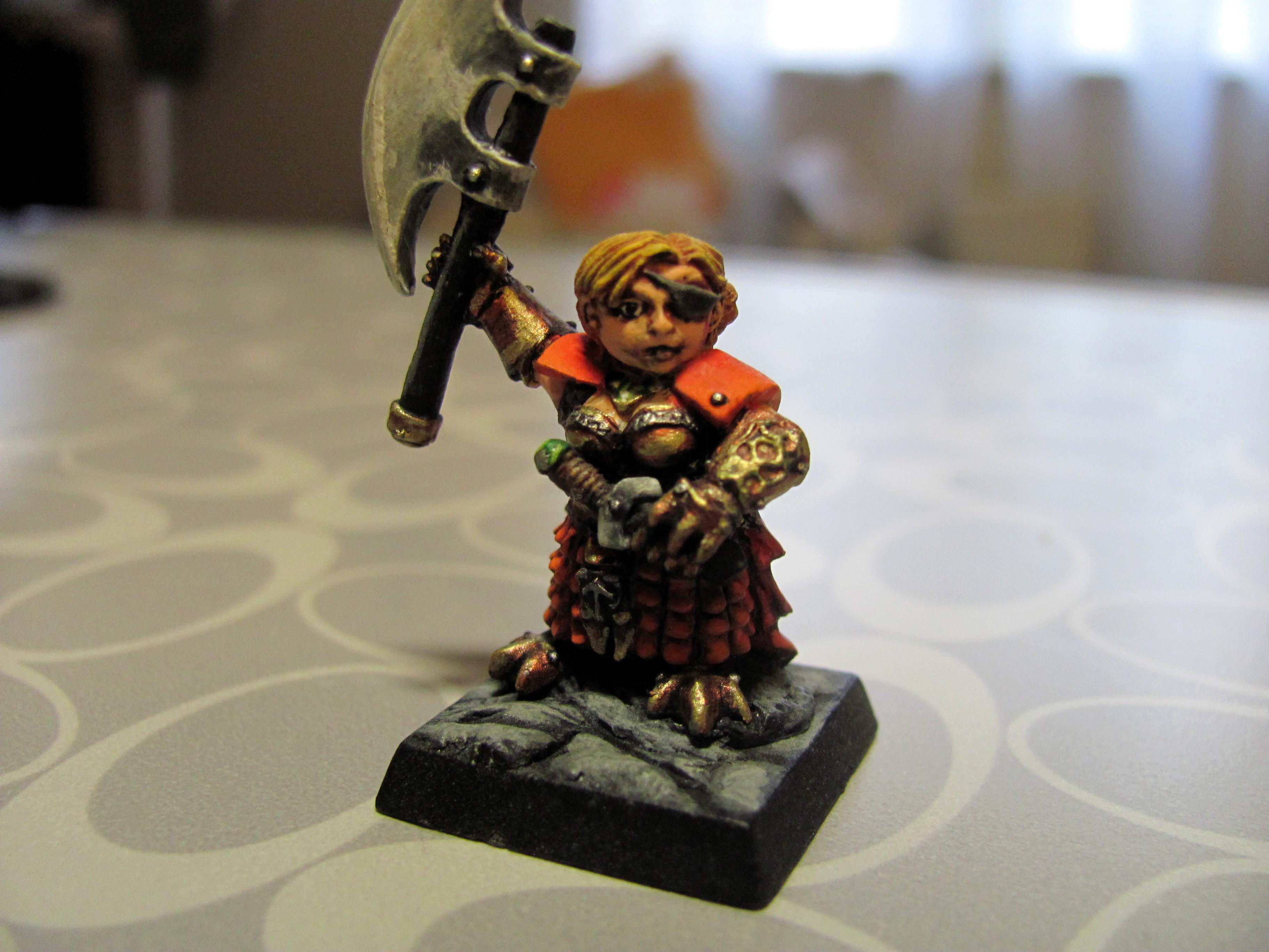 Dwarves, Female, Closer of the dwarf