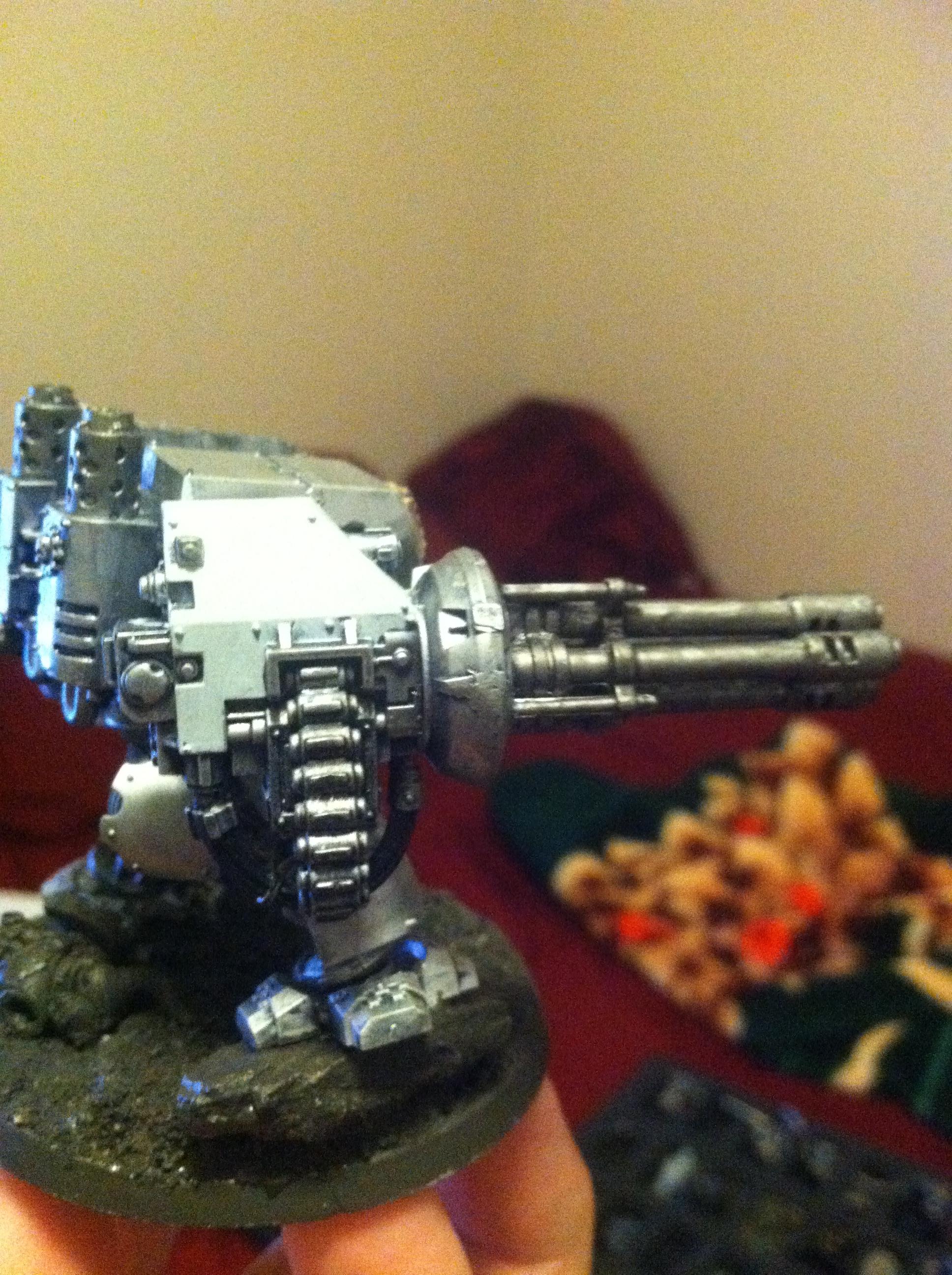 Excelent view of of the dual autocannon piece