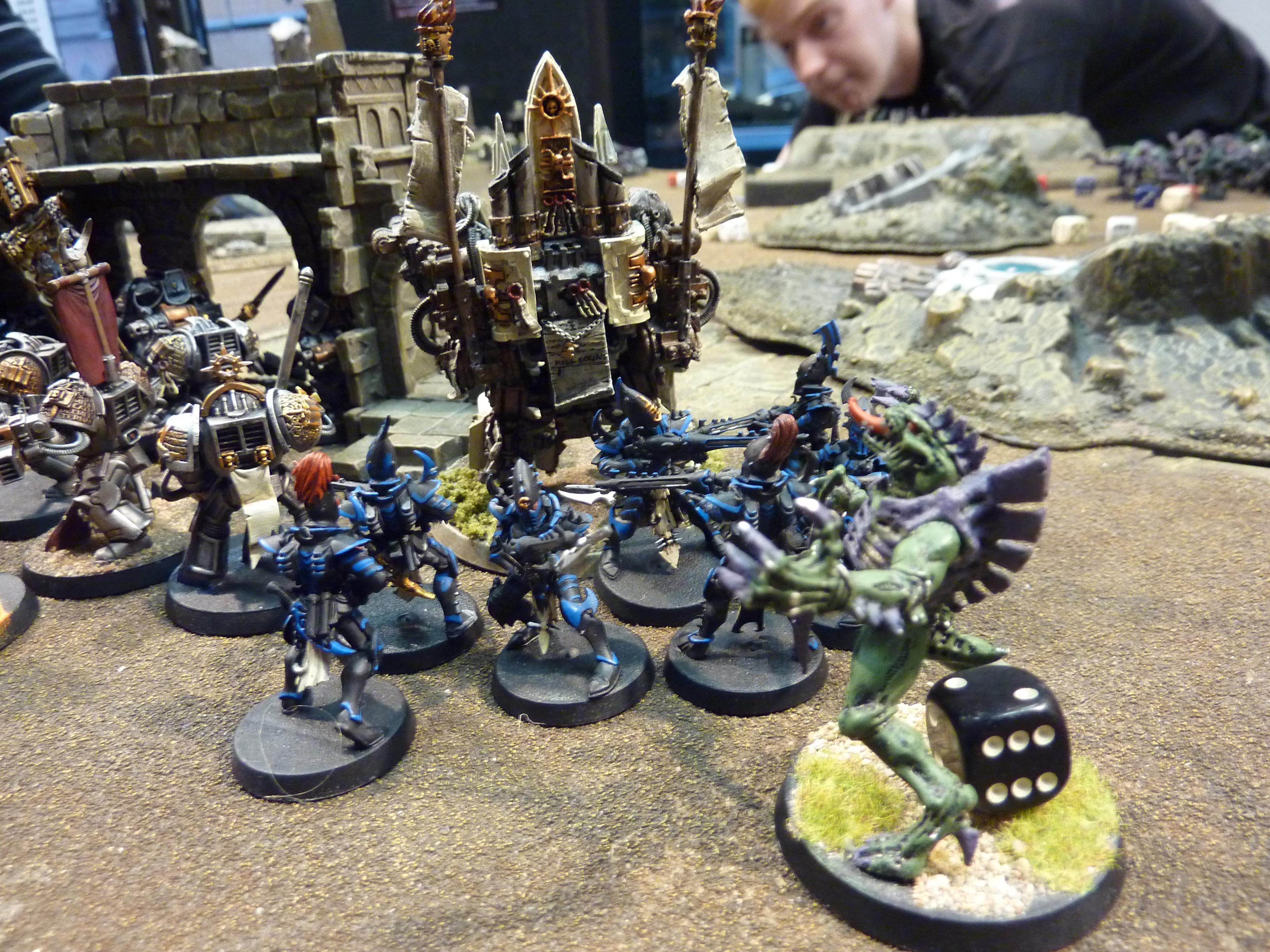 Flanking Genestealers
