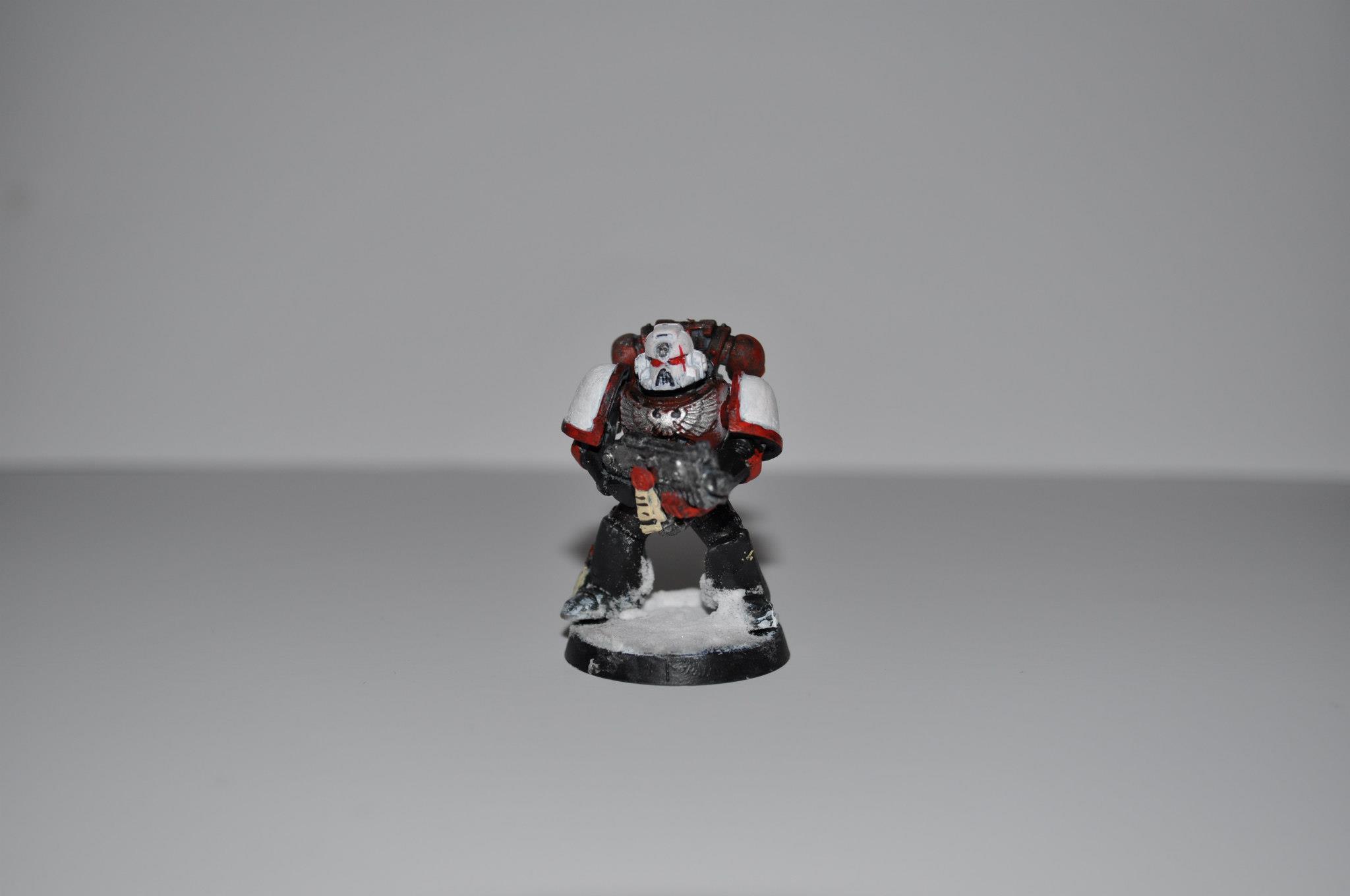 A standard marine, I know, there's a bit of white inside the mouth, will be fixed later