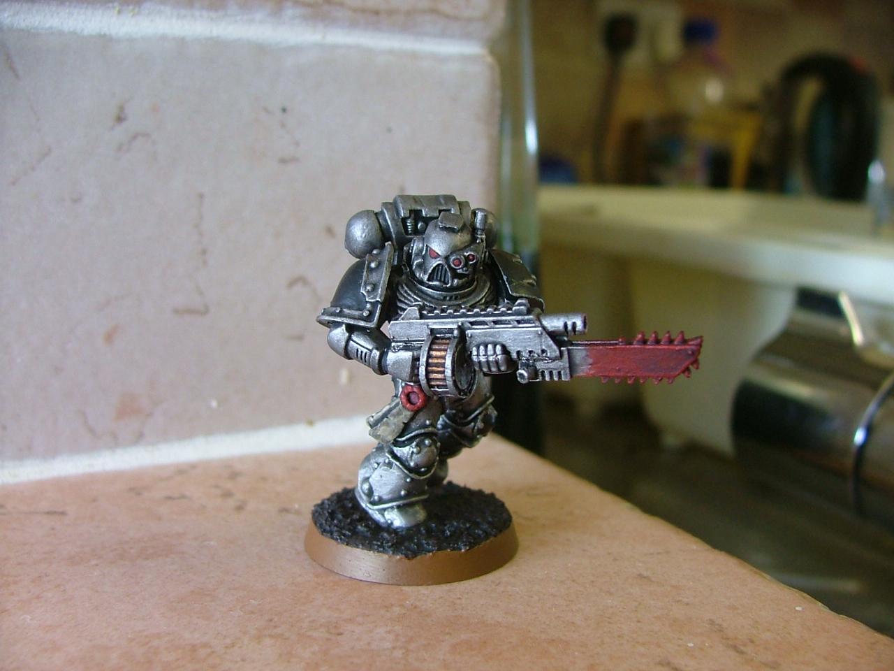 Bayonet, Bolter, Chainsaw, Space Marines