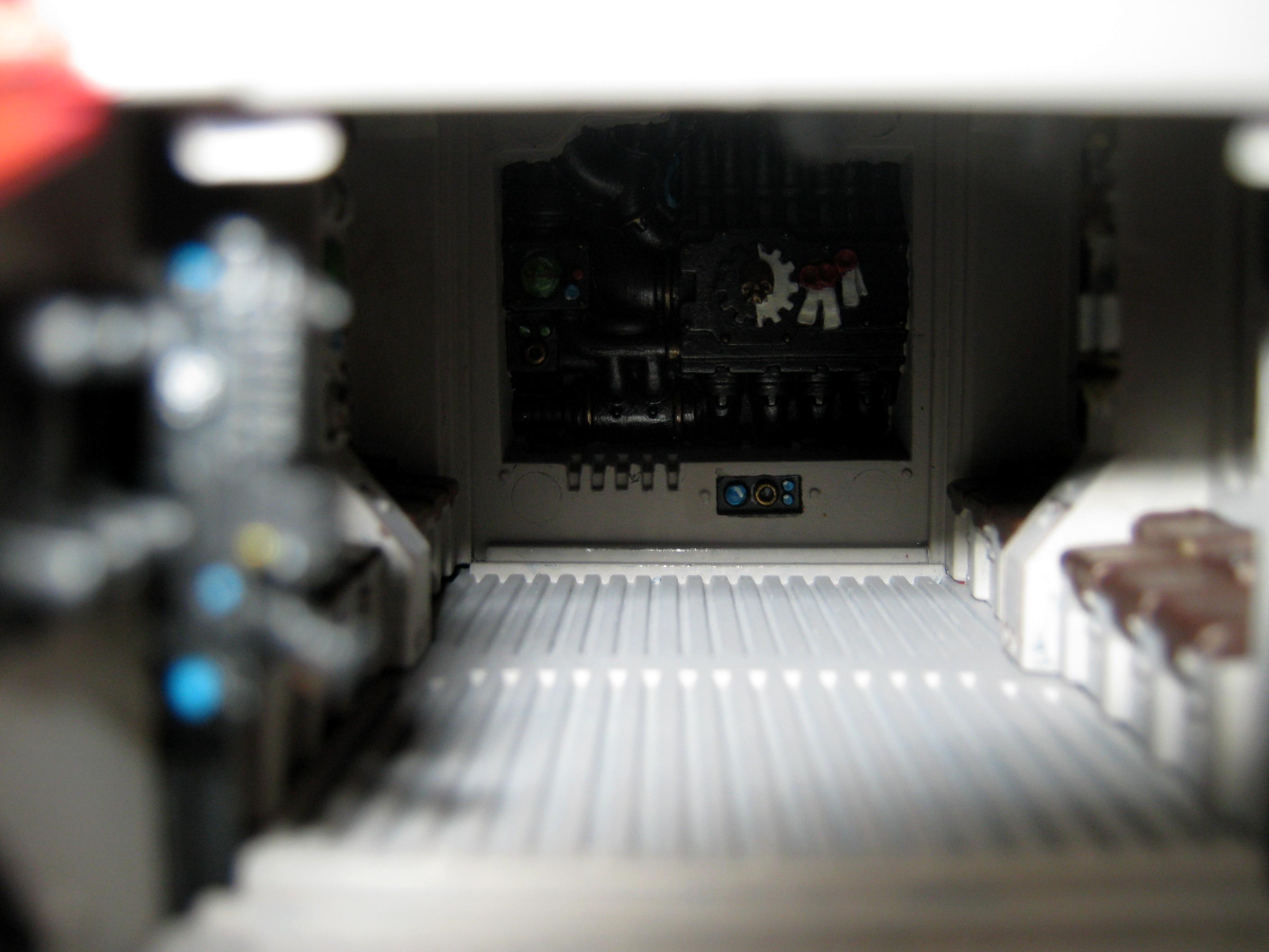 l/raider interior