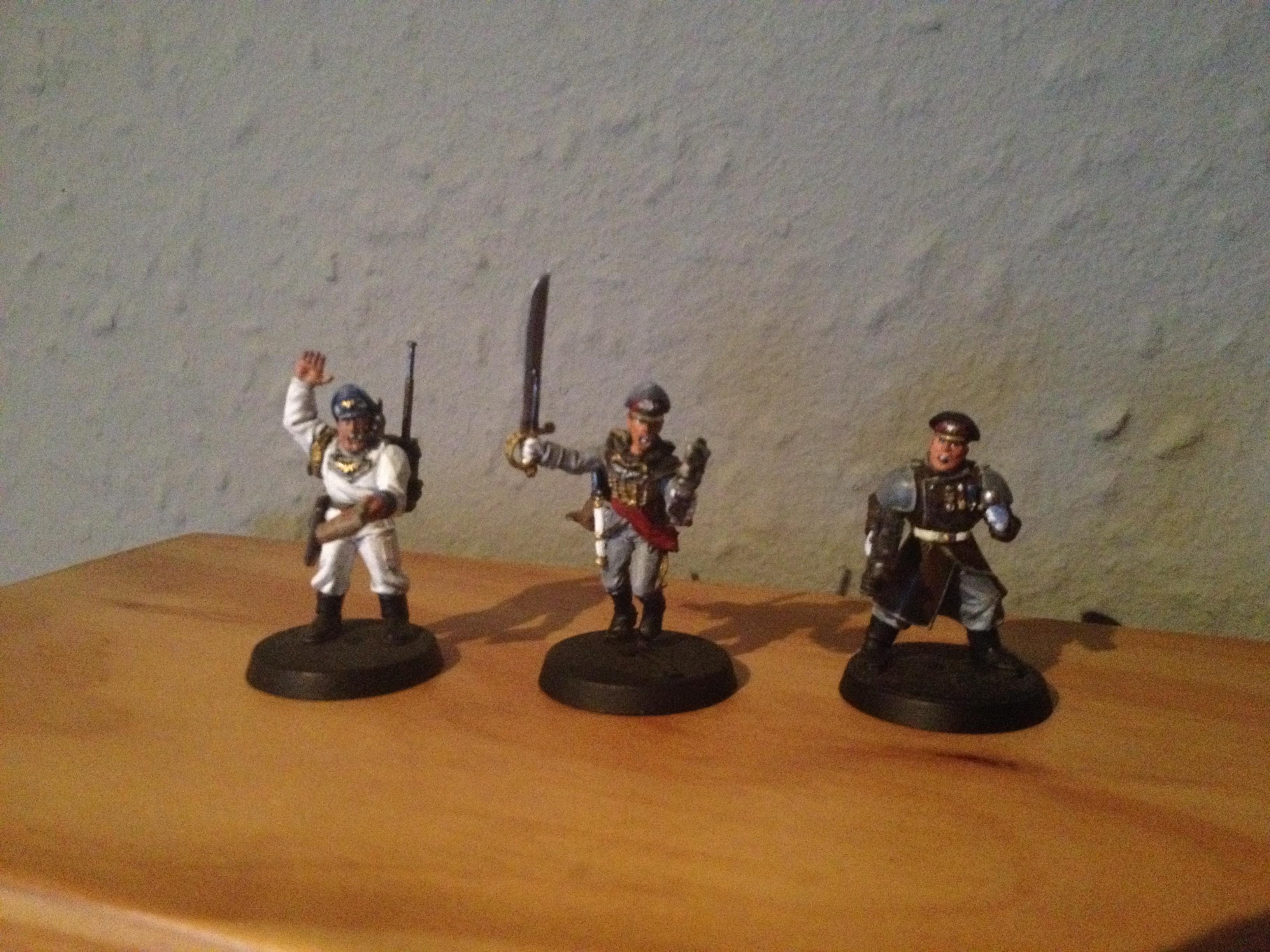 Then I made a Officer of the fleet and painted Com. Gaunt for practice!