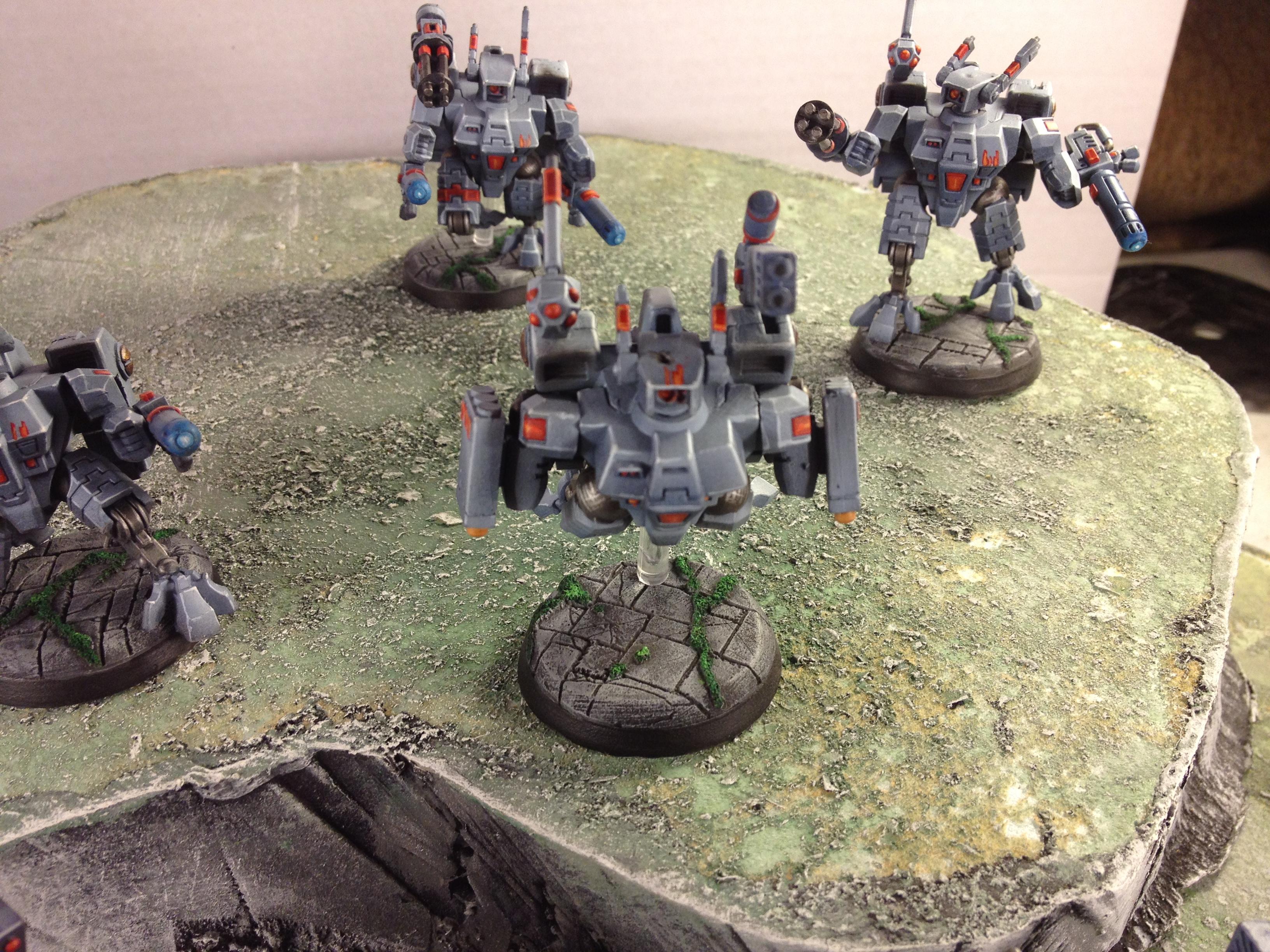 Crisis Battlesuit, Tau