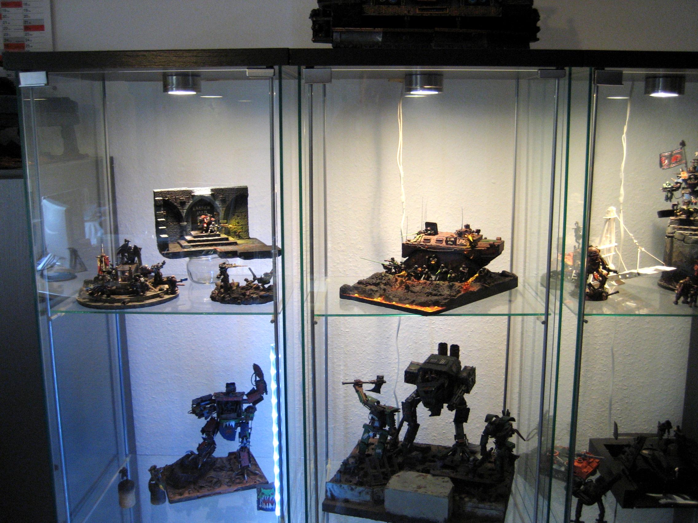 Cabinets, Diorama, Orkalypse in the cabinet