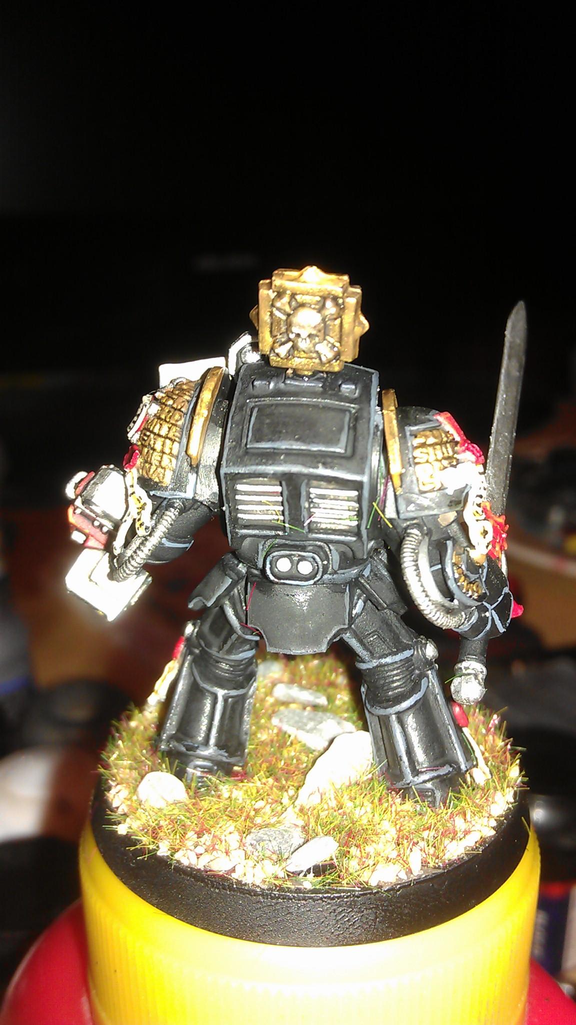 (The flash kinda helps show the highlighting better)