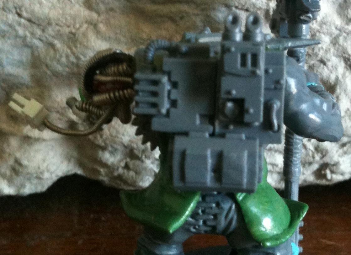 Mekanikus Nobz coat tailz