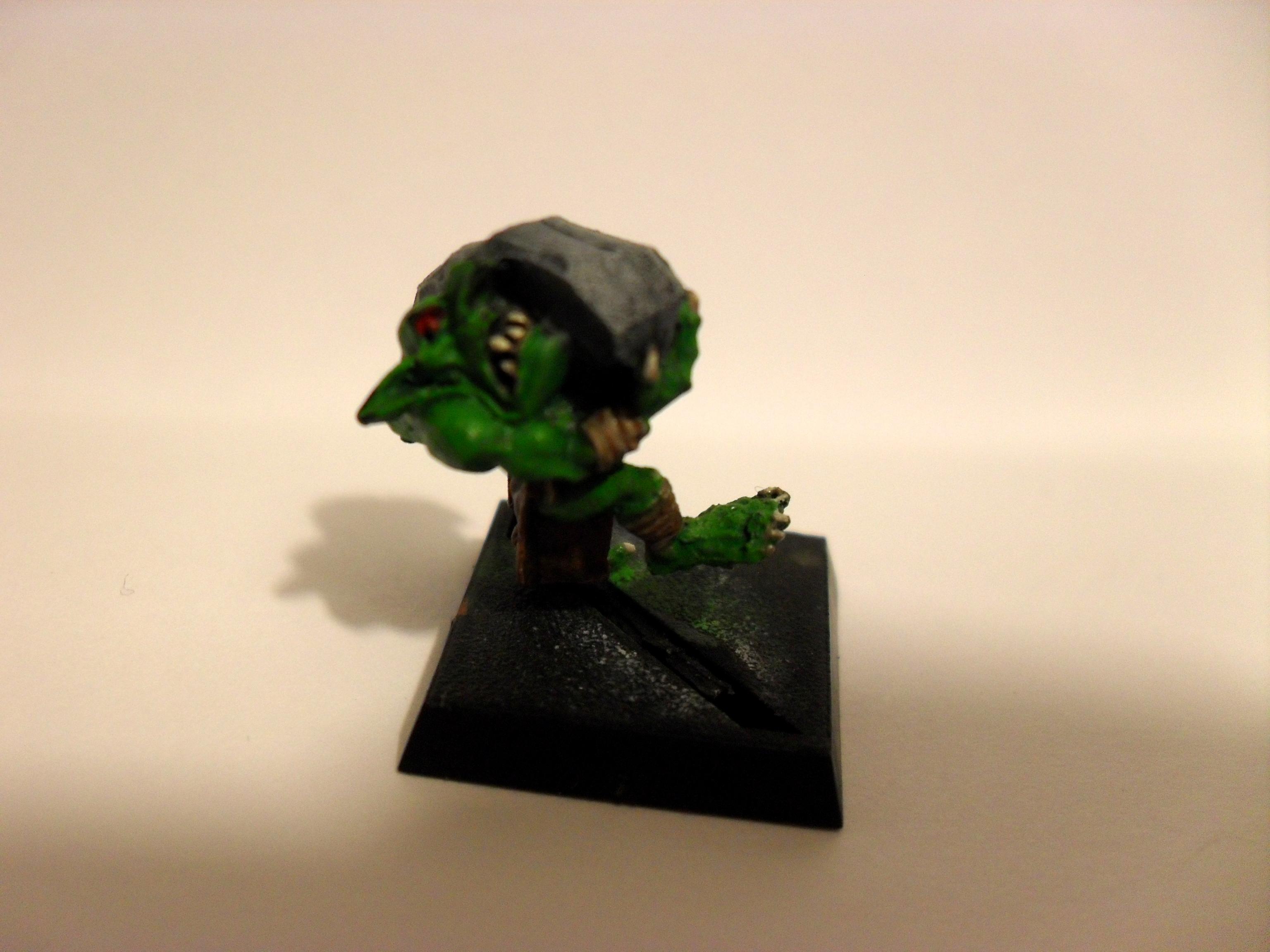 Stone thrower crew  9