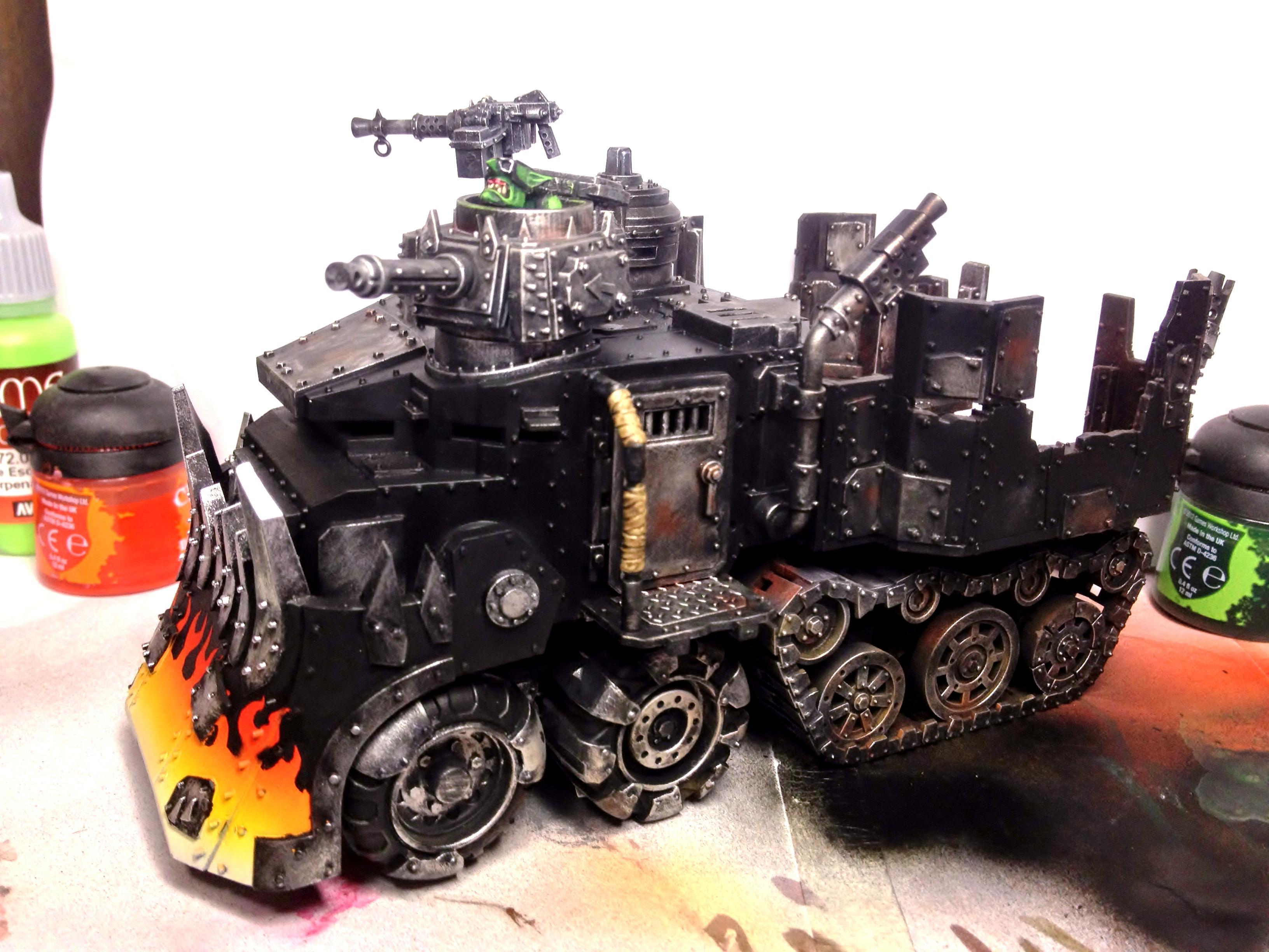 Battlewagon, Flames, Orks
