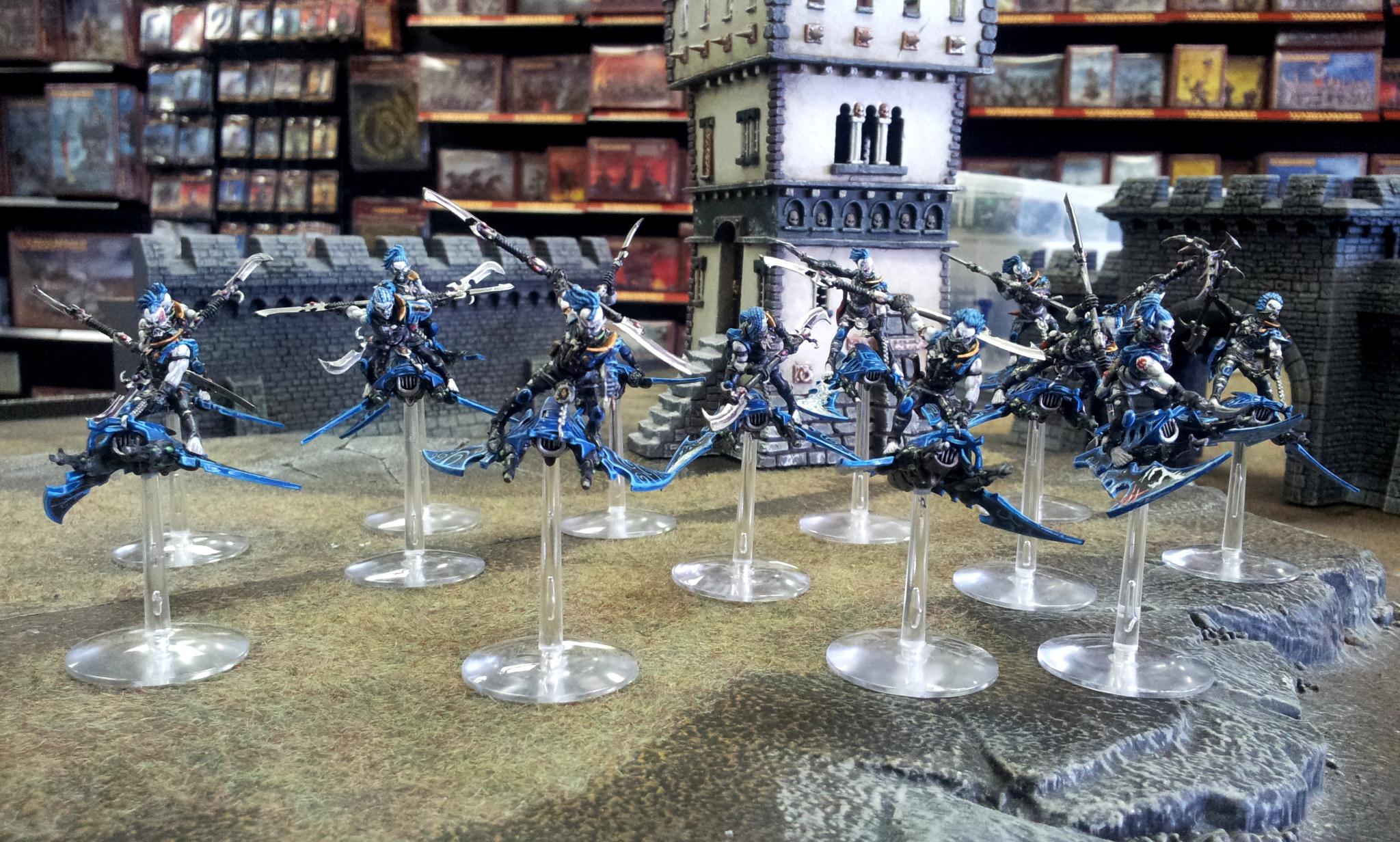 Dark Eldar, Hellions