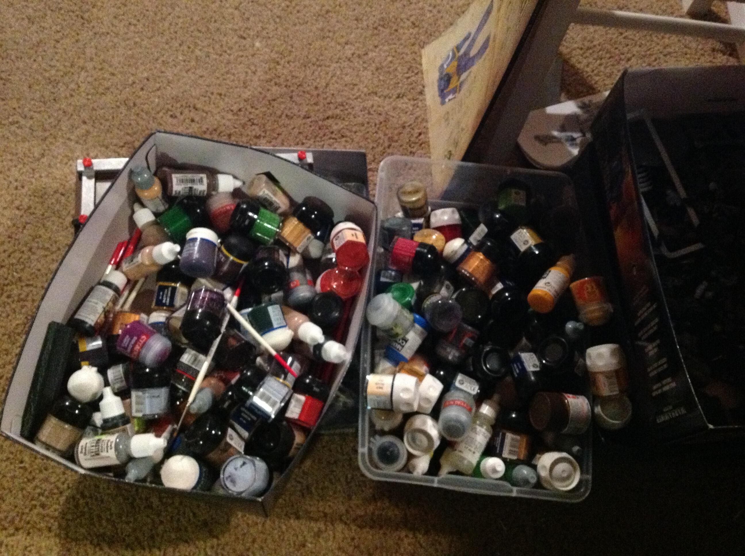 Paint buckets