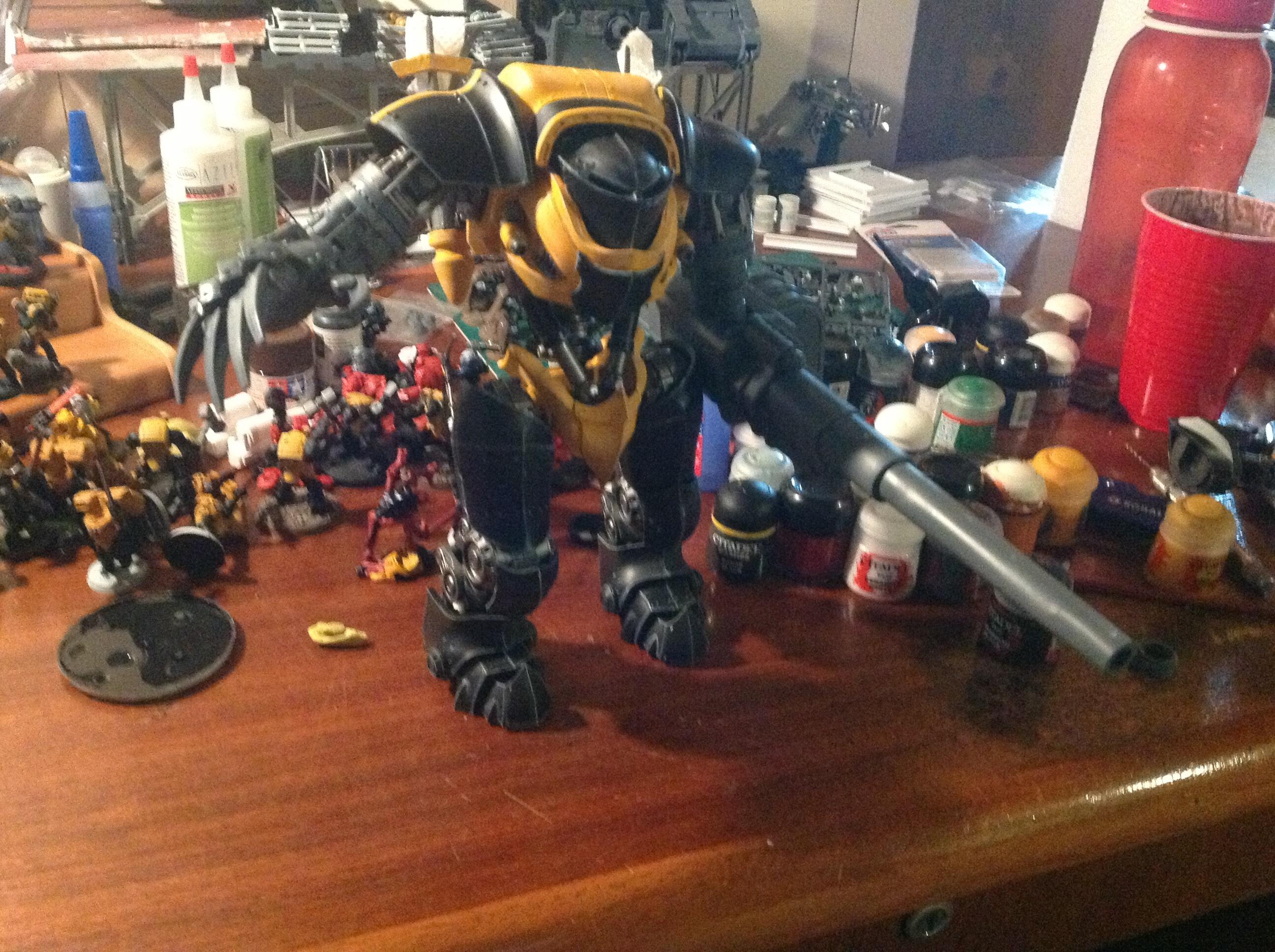 Claw and gun