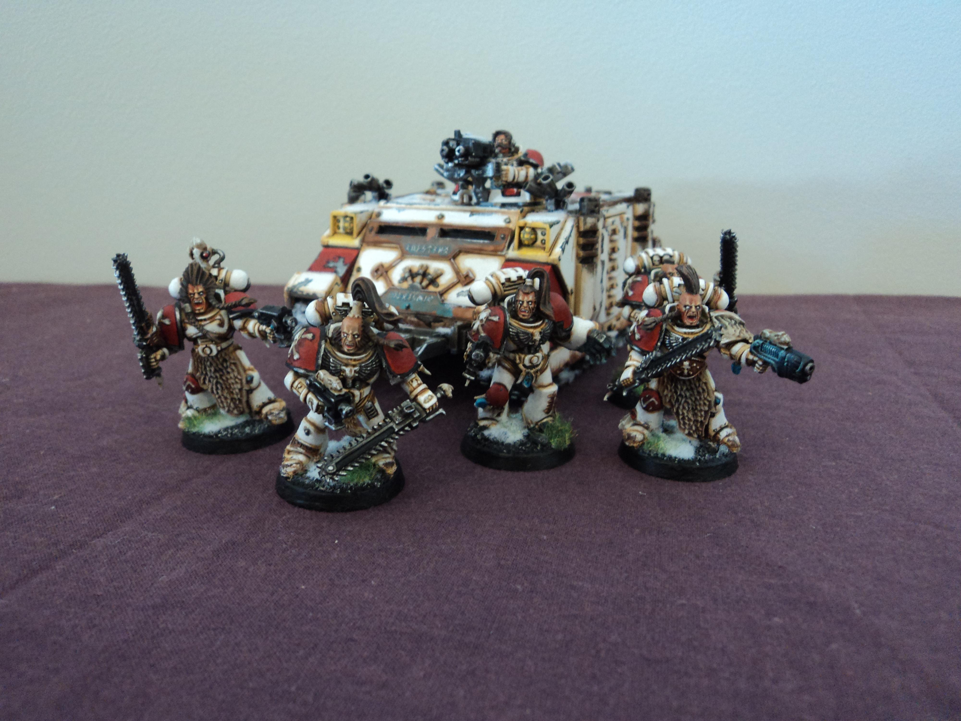 Rhino transport with 5 blood claws