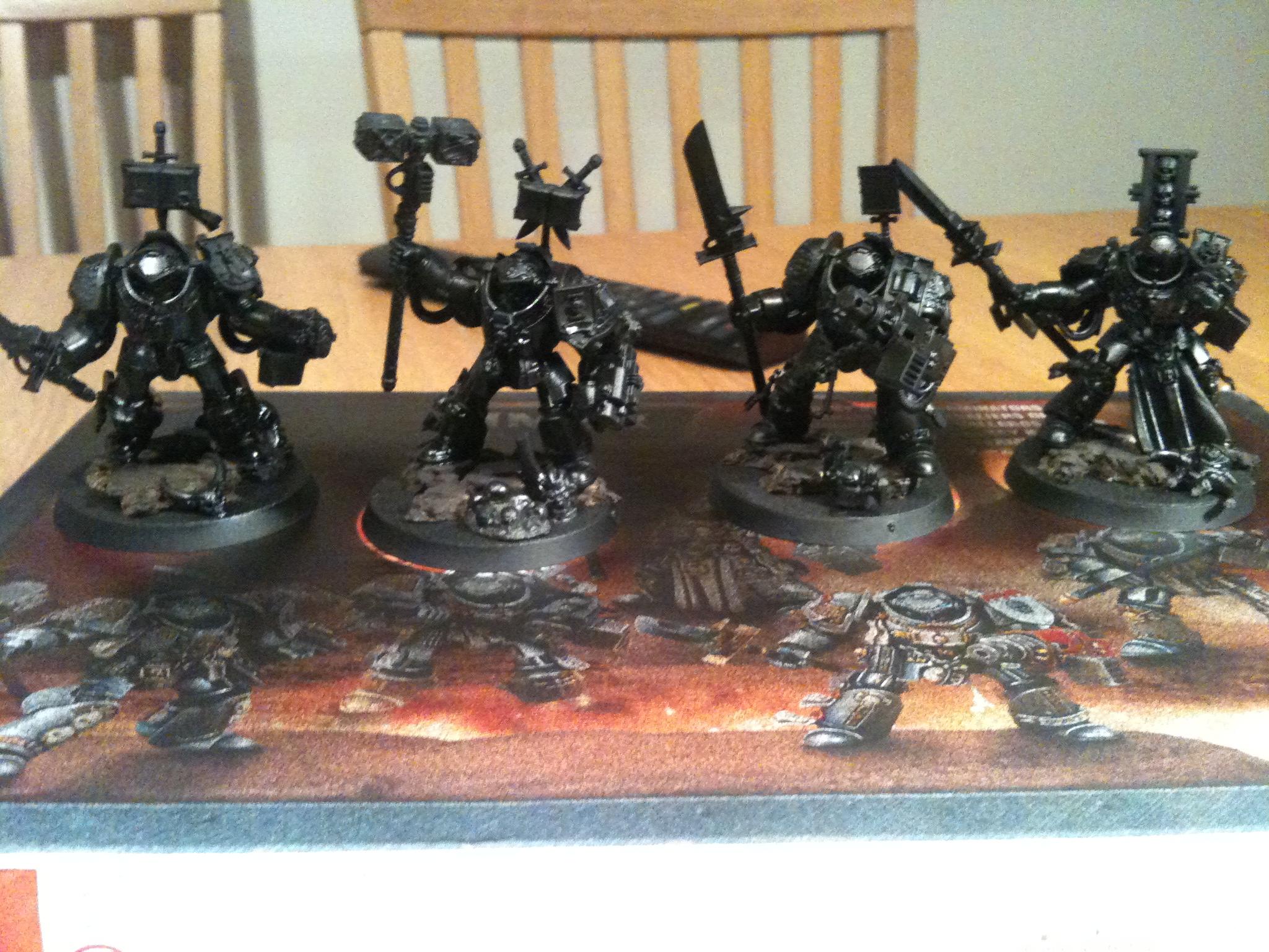 Primed in black
